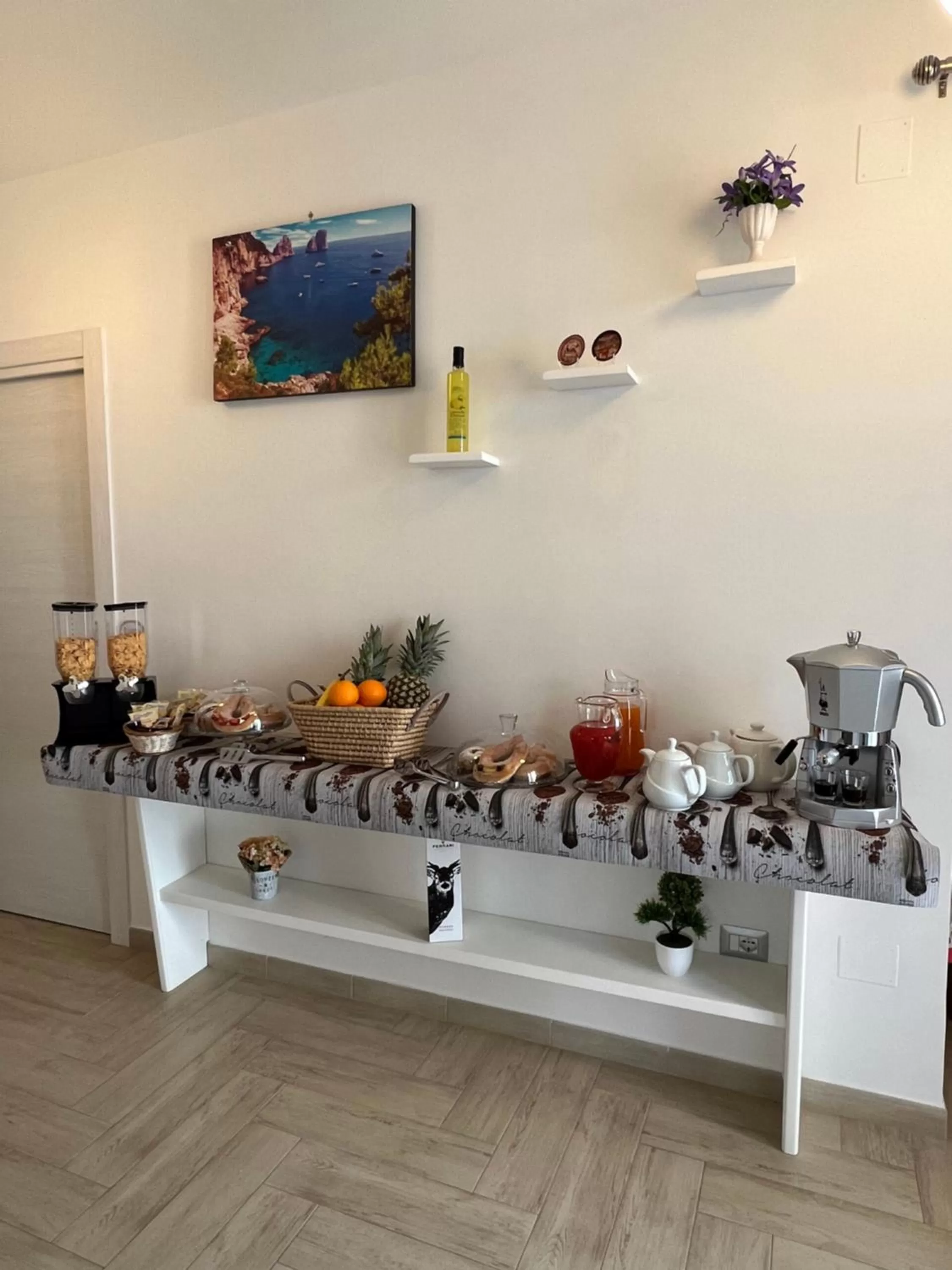 Buffet breakfast in Il Tempio Di Giove Suite