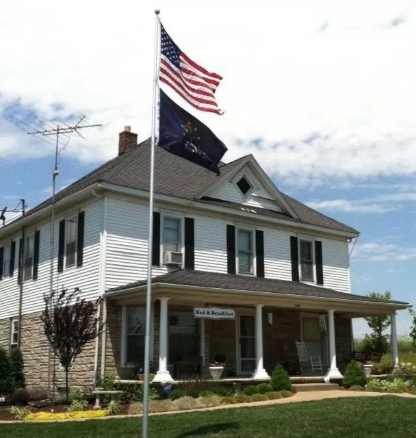 Facade/entrance in The Destination B&B llc