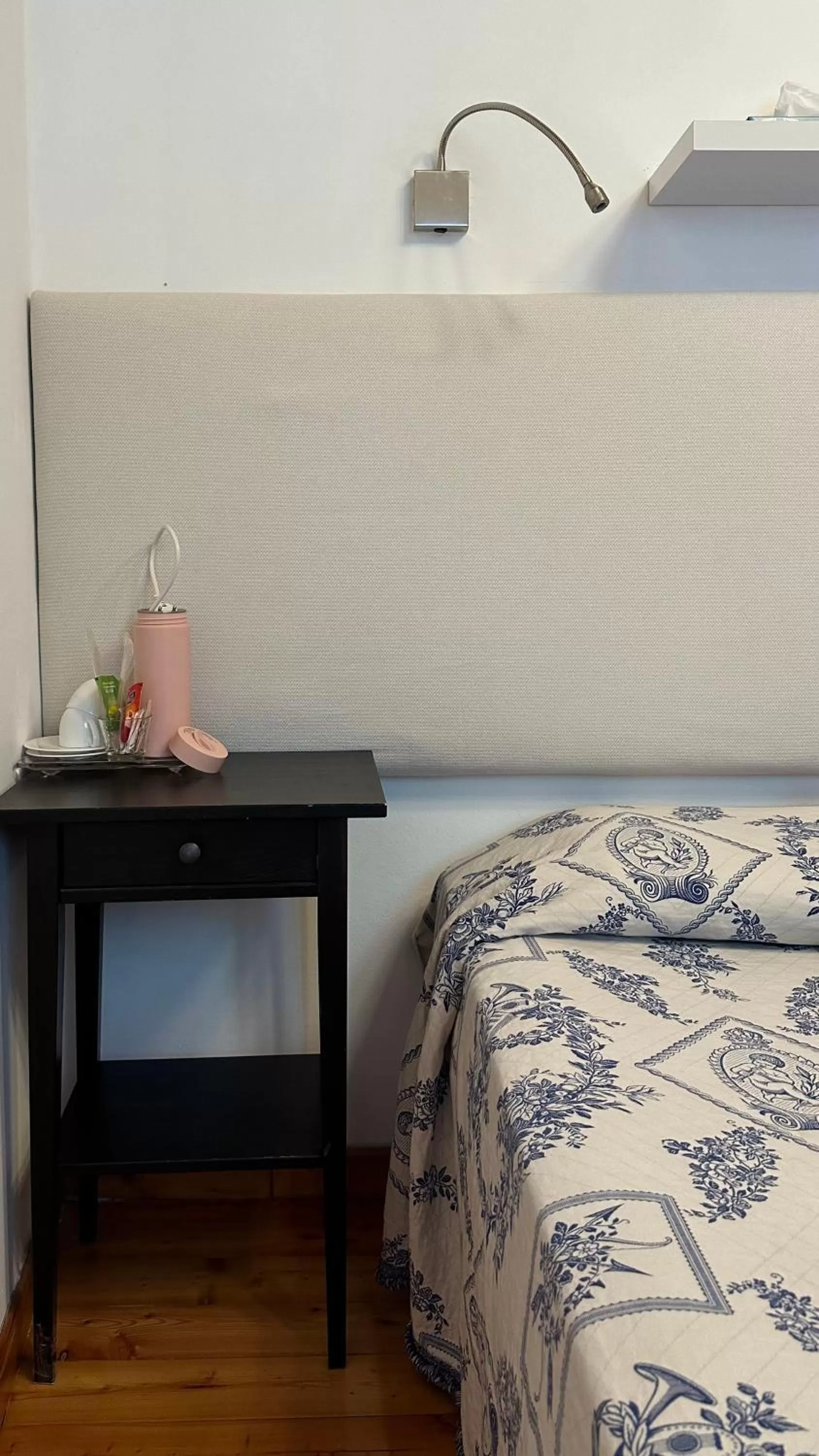 Bed in CA' HEMINGWAY