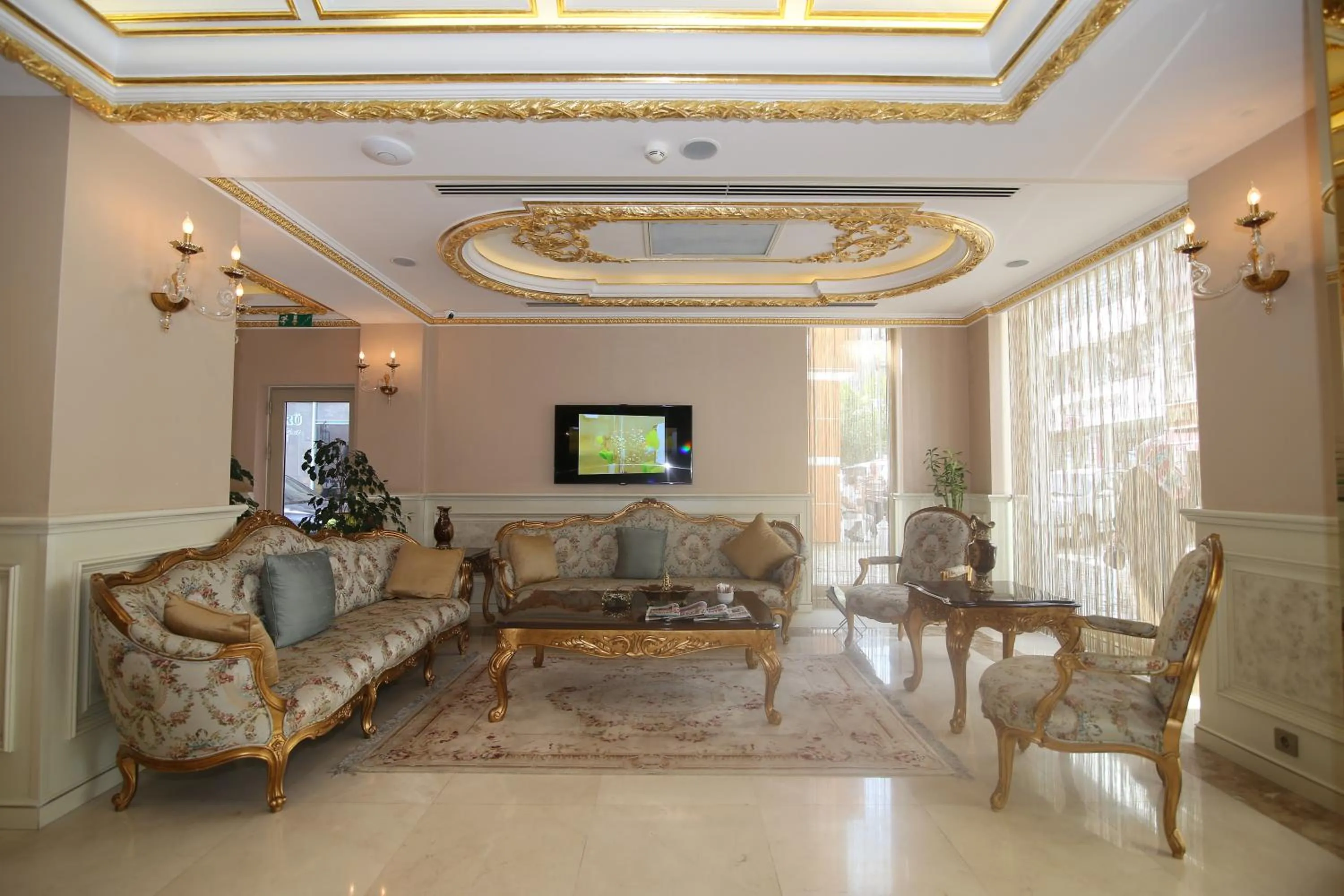 Lobby or reception in Demir Hotel