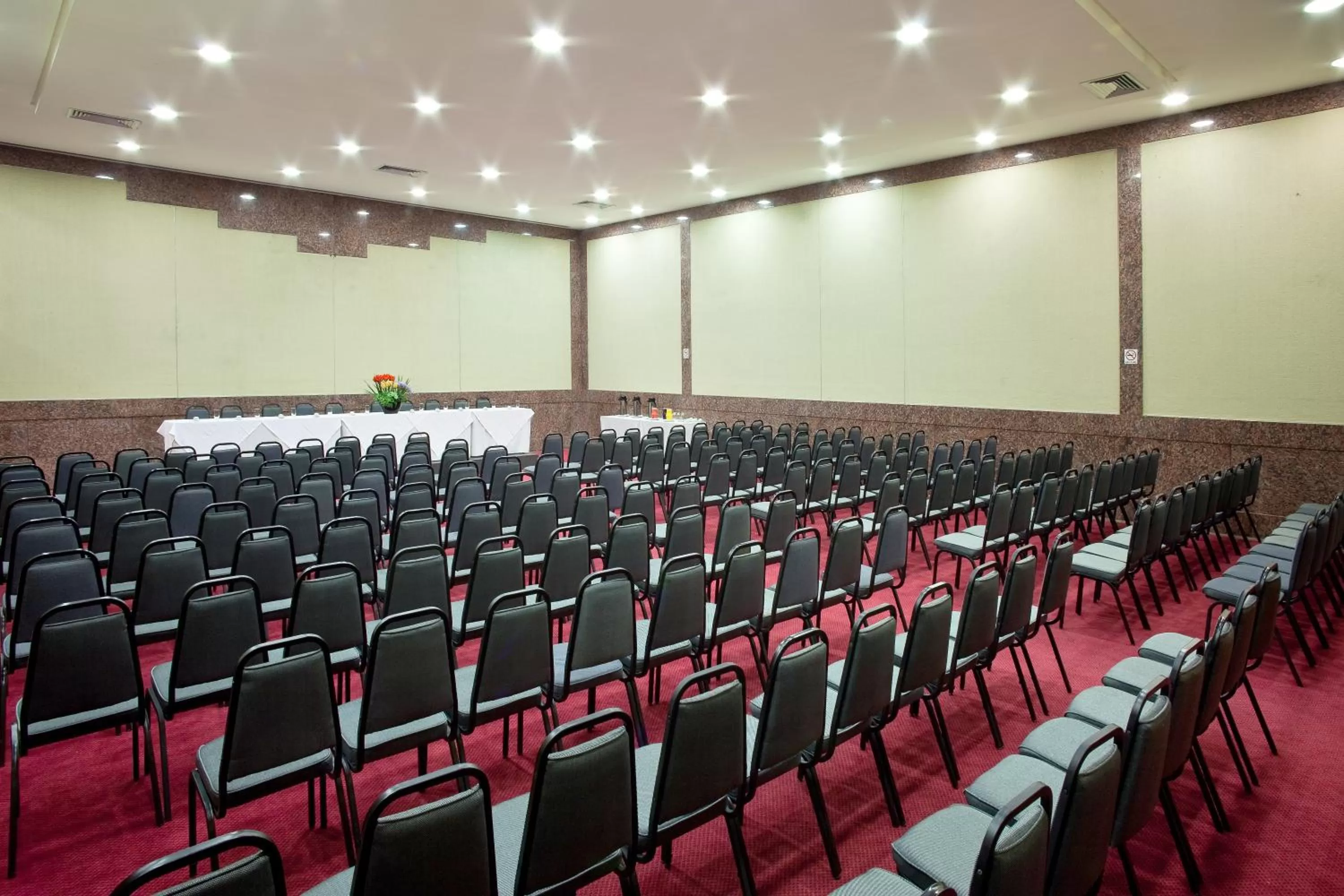 Meeting/conference room in Boulevard Plaza