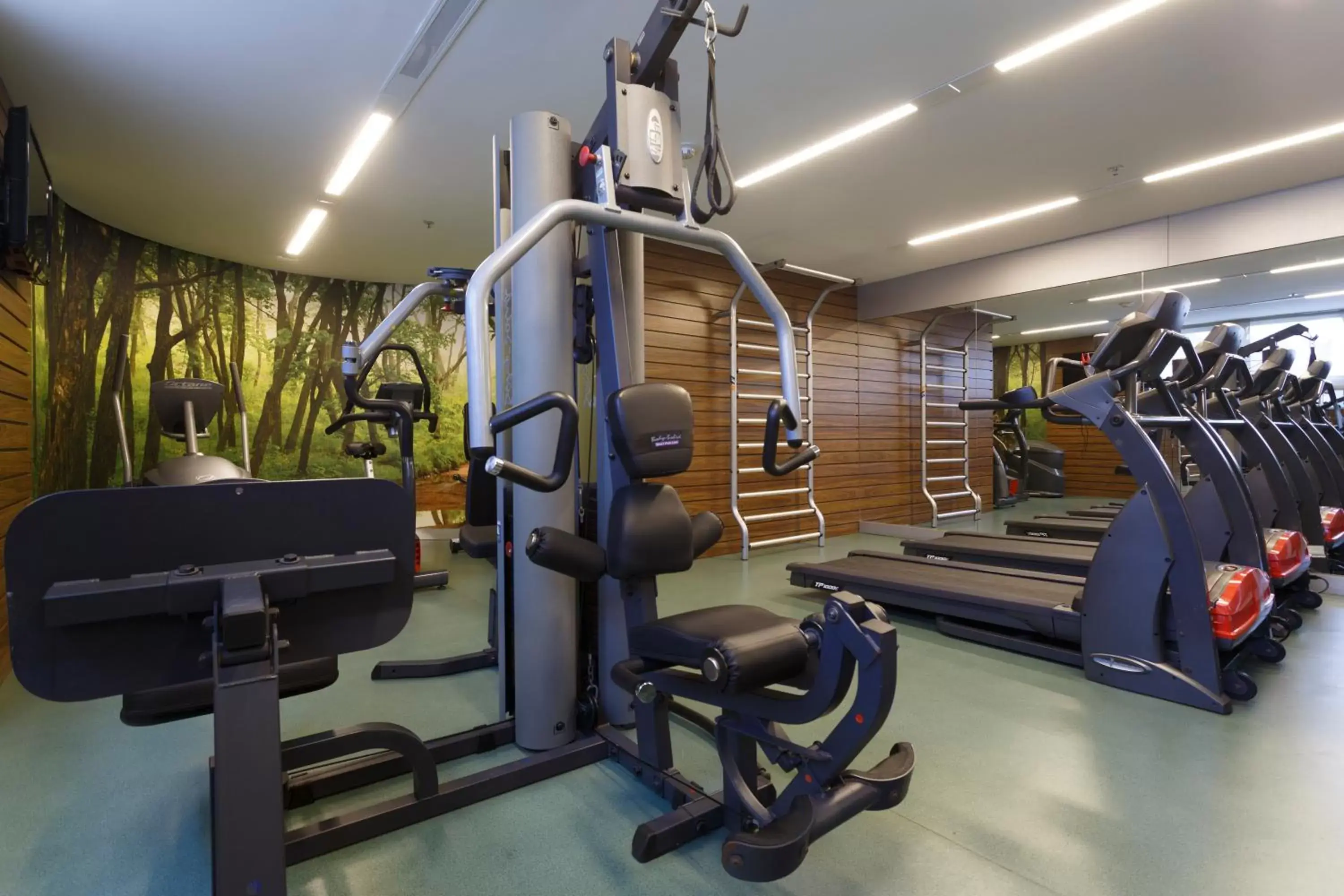 Fitness centre/facilities in Mercure Salvador Pituba Fitness centre/facilities in Mercure Salvador Pituba