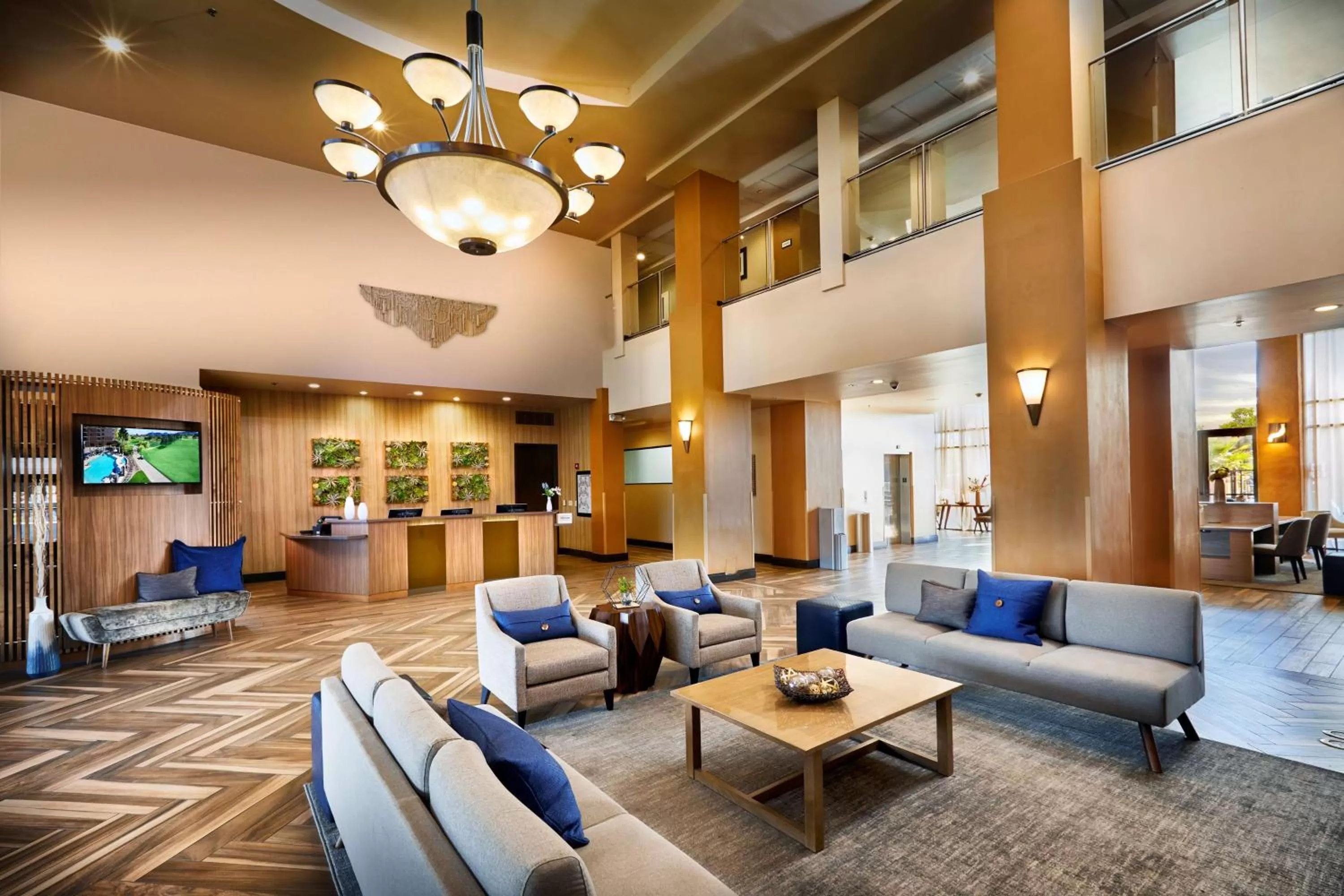Lobby or reception in Embassy Suites by Hilton Phoenix Scottsdale
