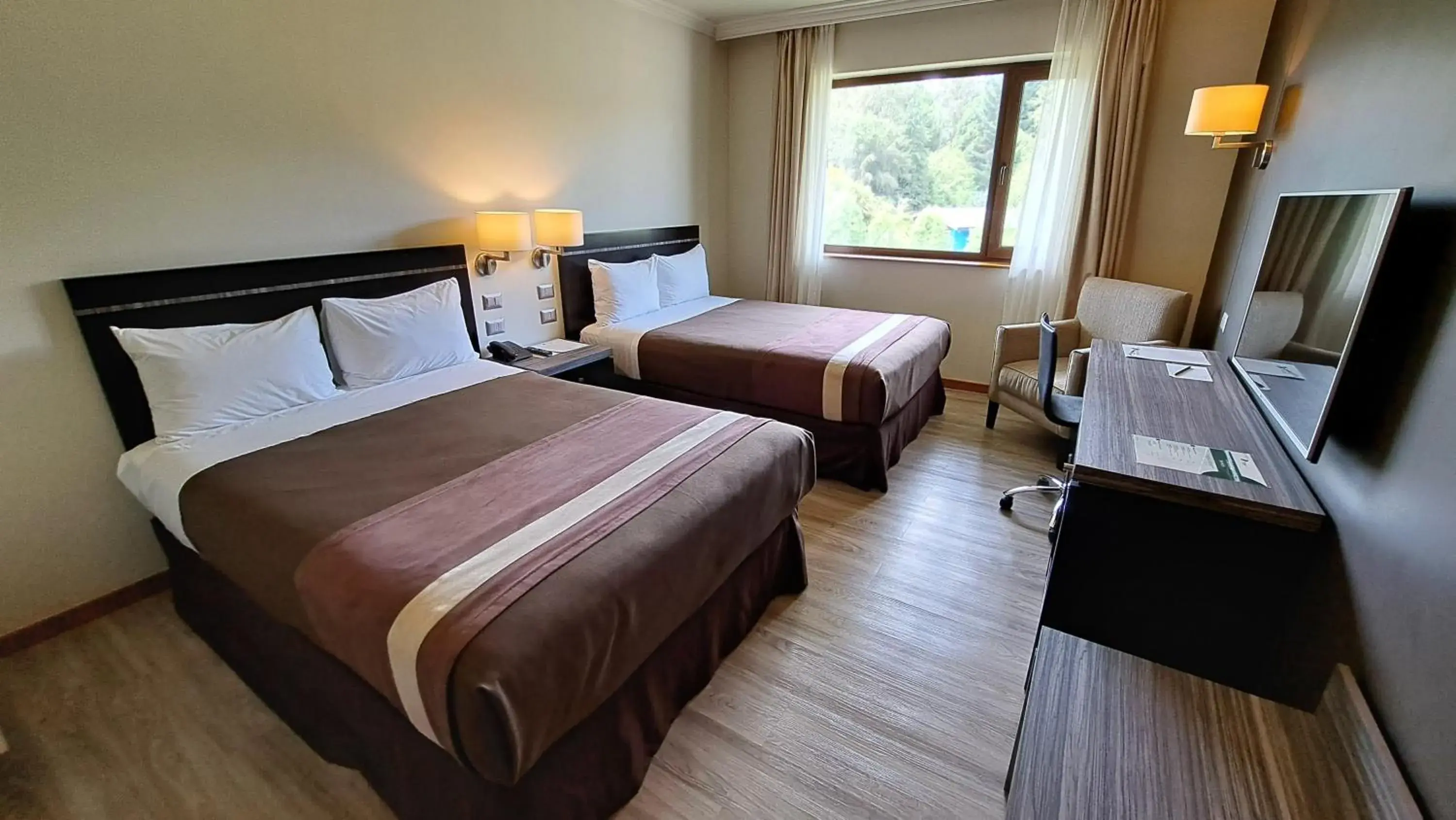 Bedroom, Bed in Hotel Diego de Almagro Osorno