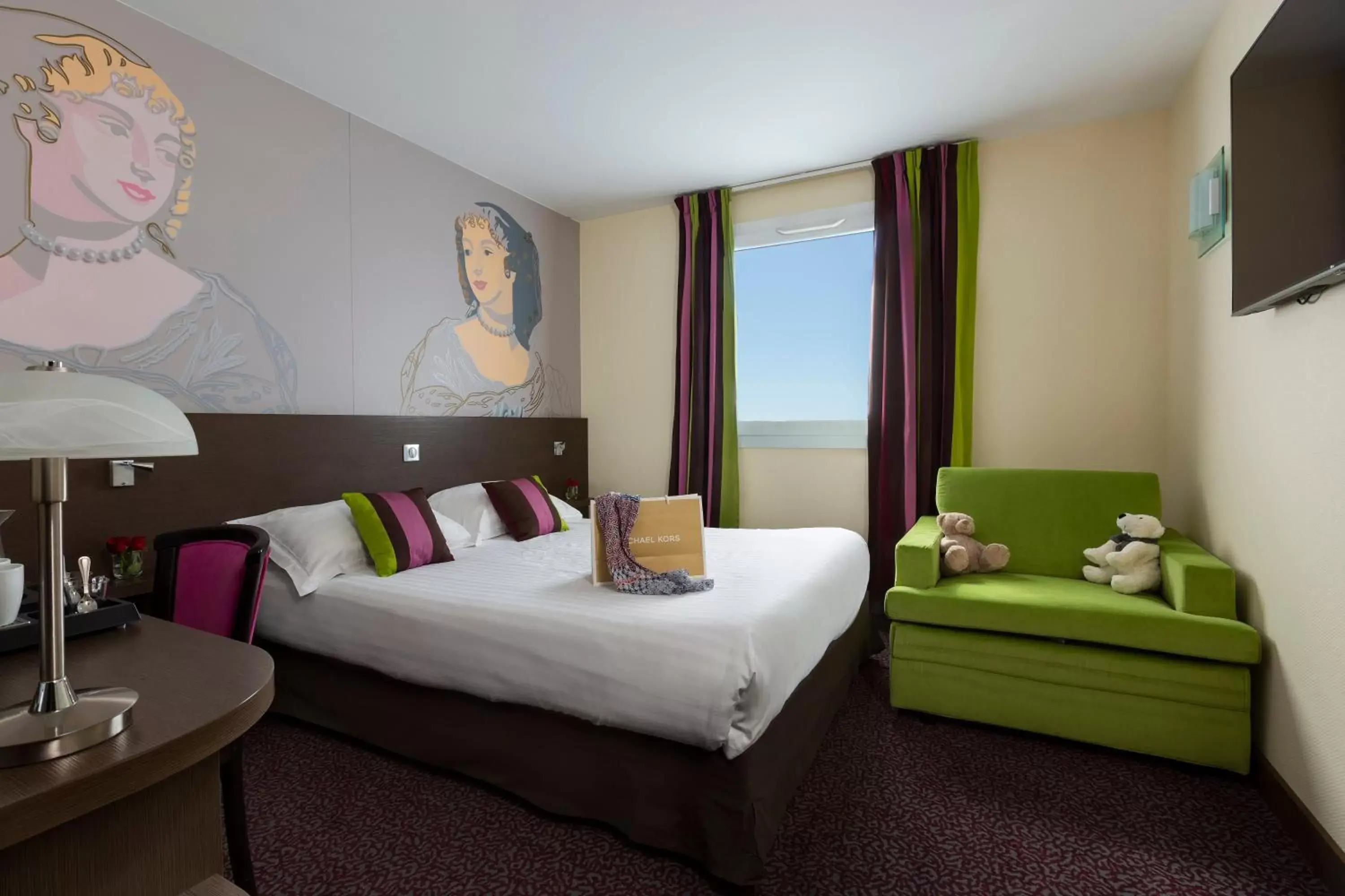Bedroom, Bed in B&B HOTEL Saint-Avold Nord 4 étoiles
