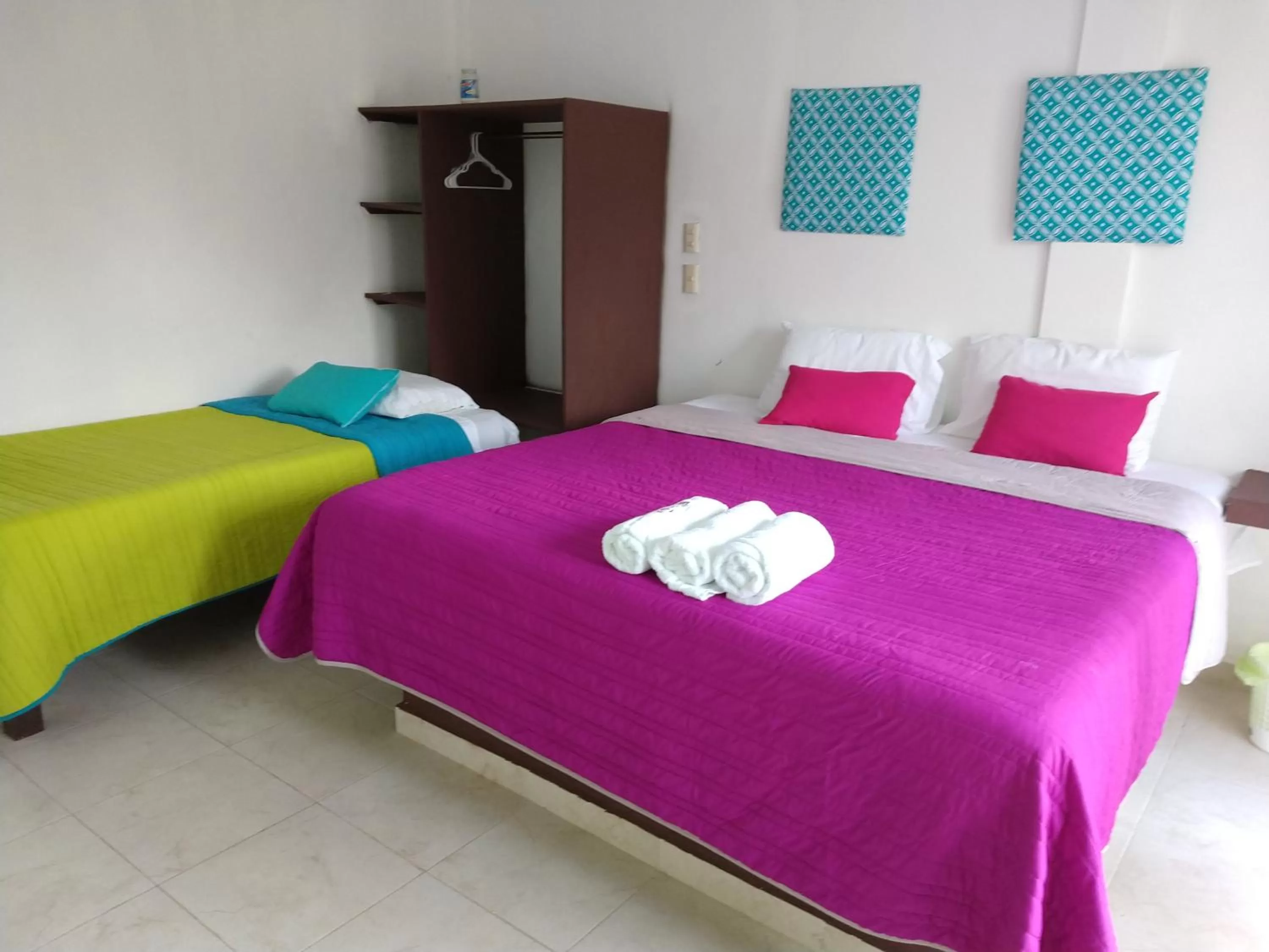 Photo of the whole room in Hotel España