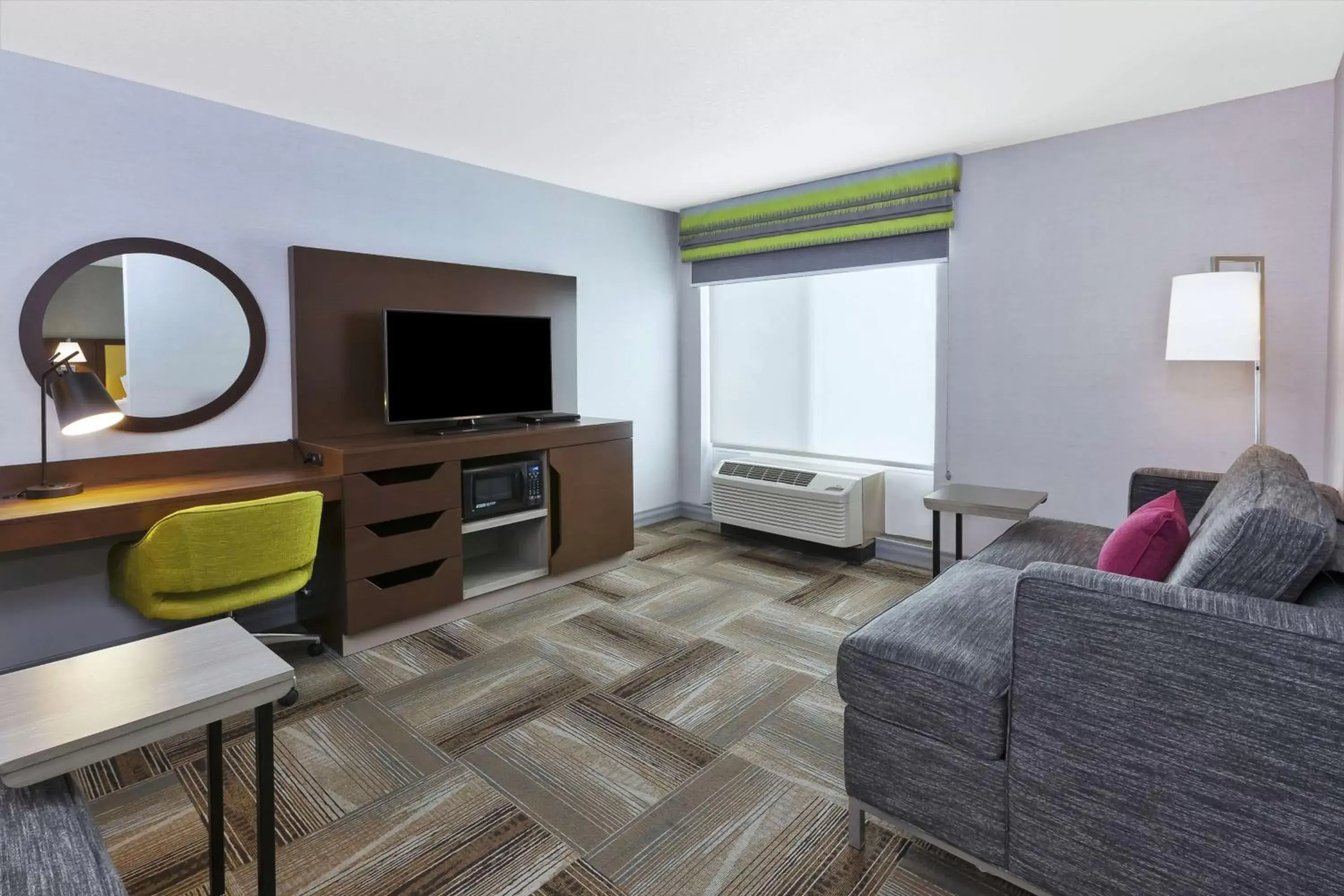 Bedroom in Hampton Inn Idaho Falls Bedroom in Hampton Inn Idaho Falls