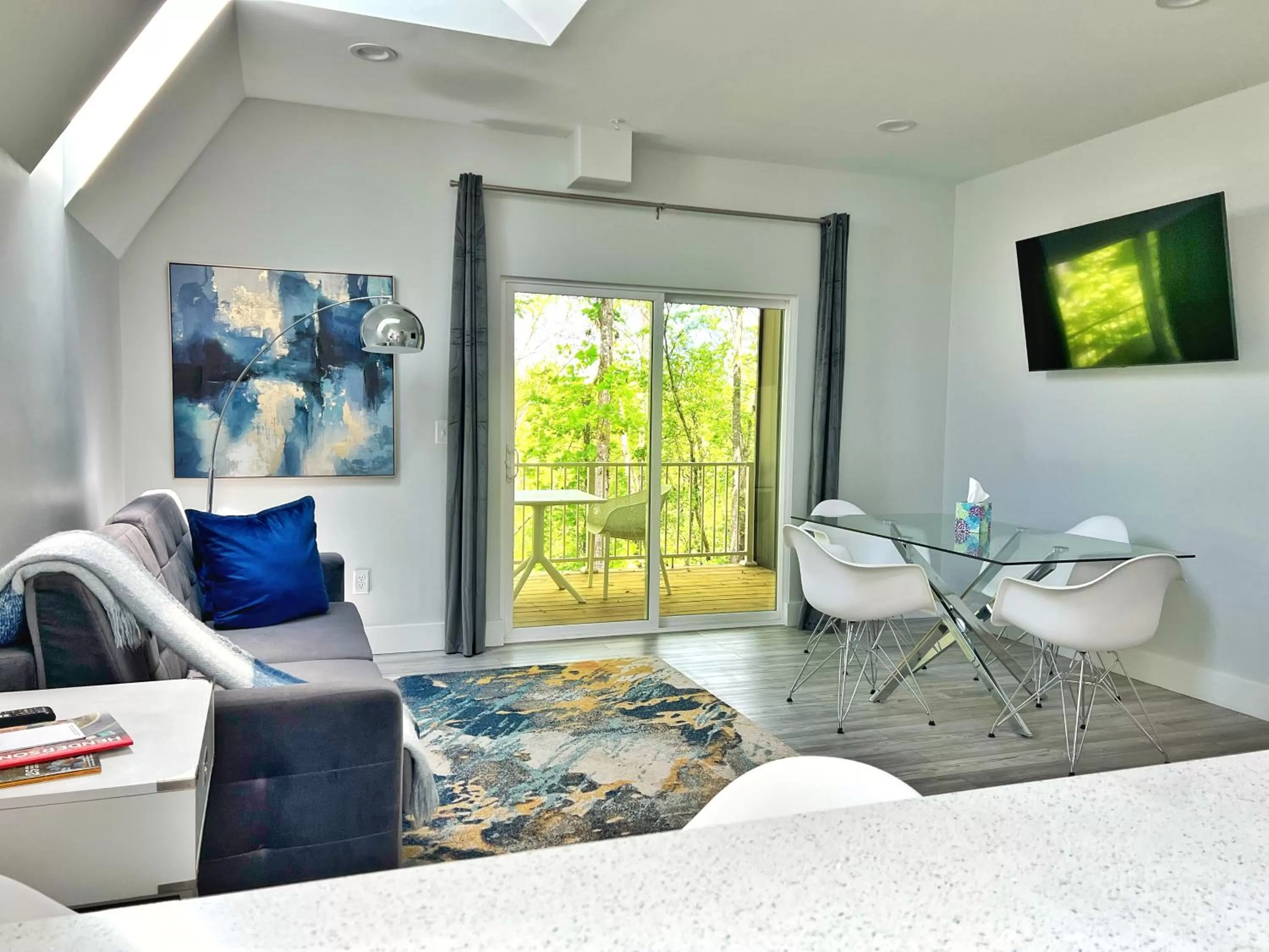 Balcony/Terrace, Bed in SKYLARANNA Resort & SPA