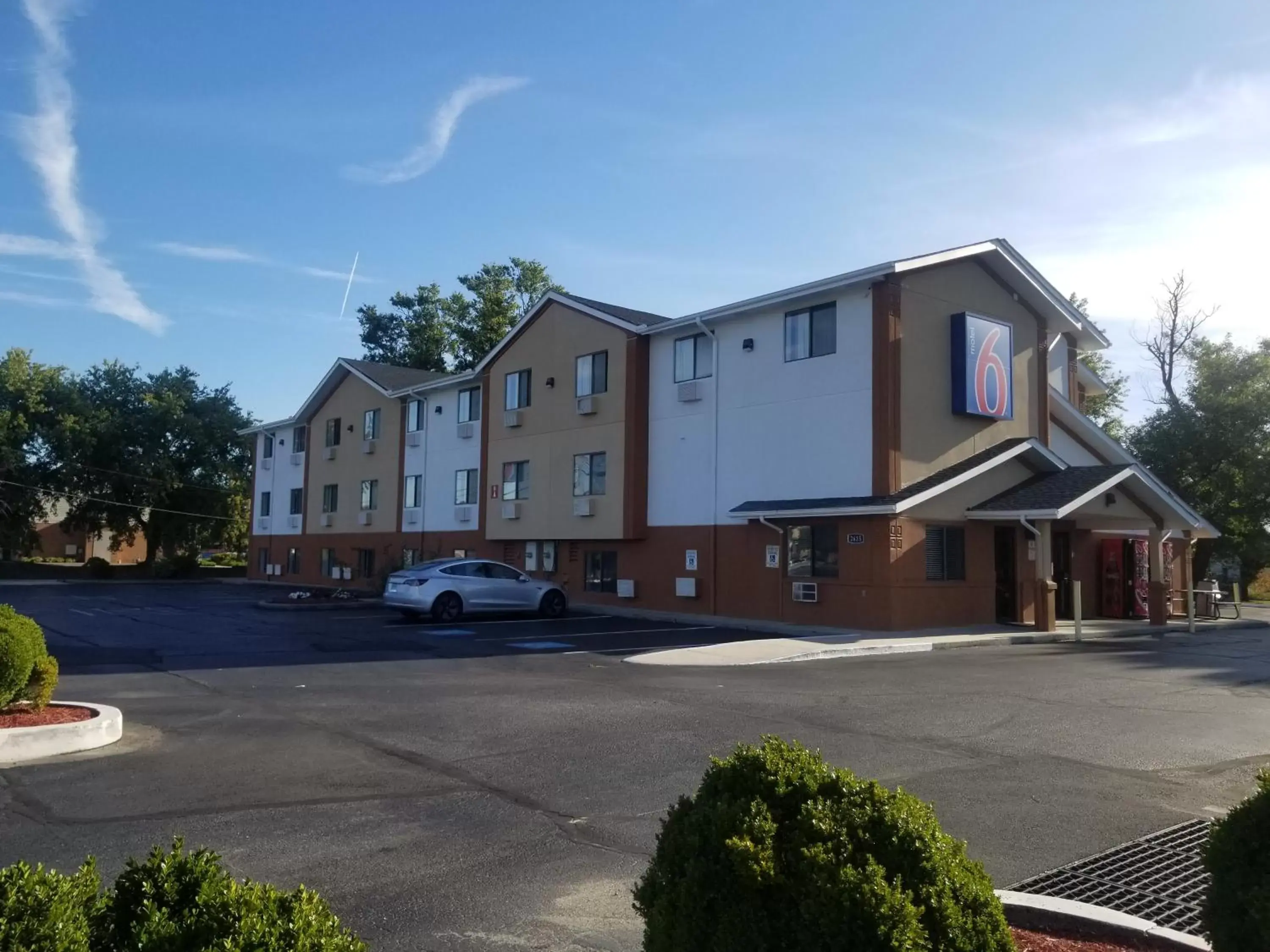 Property Building in Motel 6-Salisbury, MD