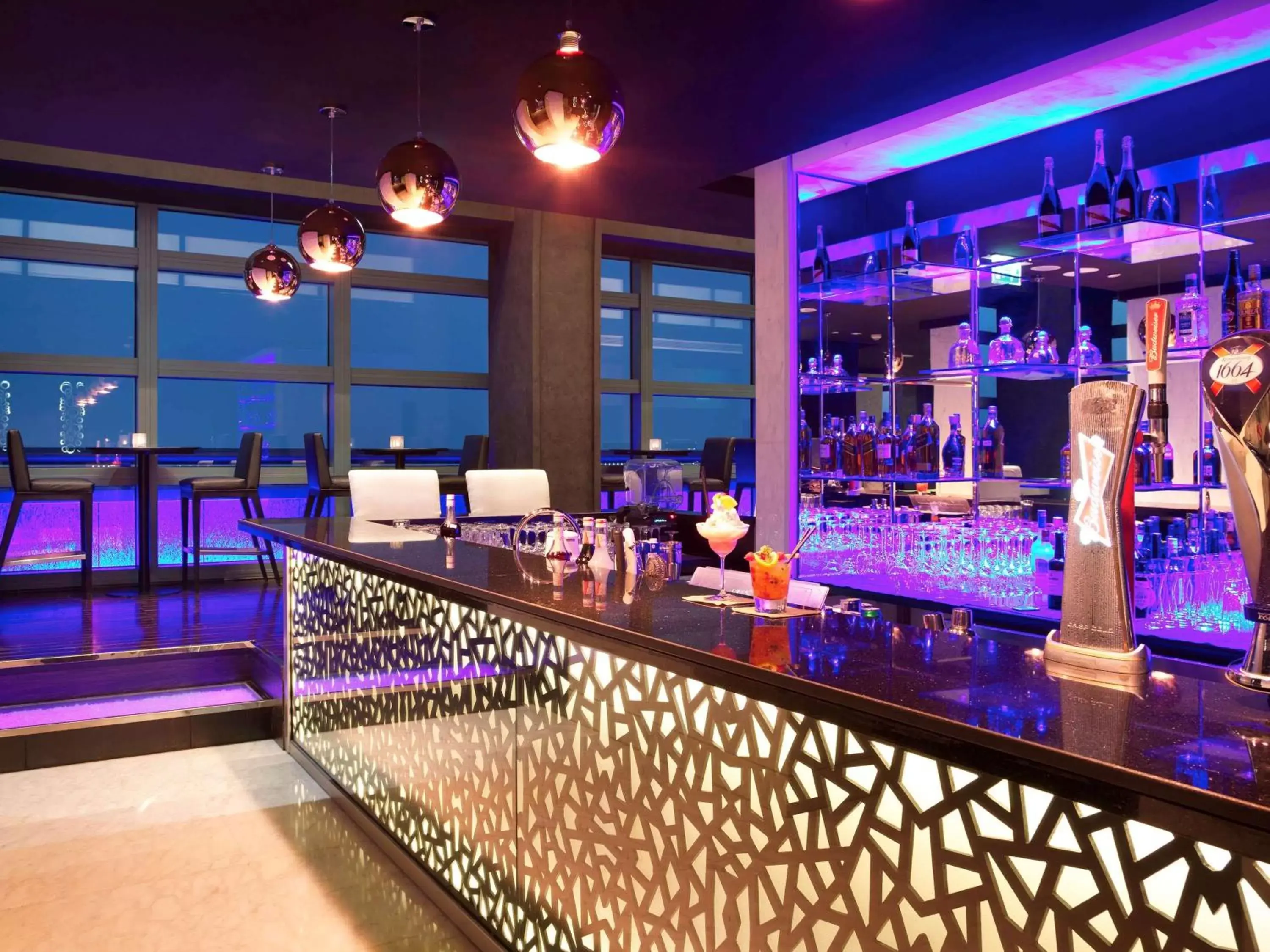 Lounge or bar in Sofitel Abu Dhabi Corniche Lounge or bar in Sofitel Abu Dhabi Corniche