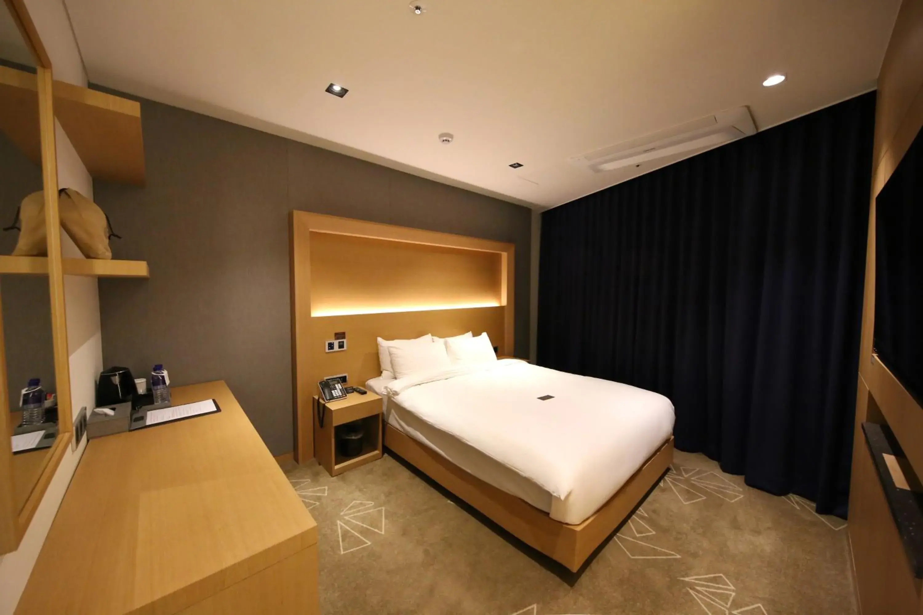 Bed in Sea Cruise Hotel Bed in Sea Cruise Hotel