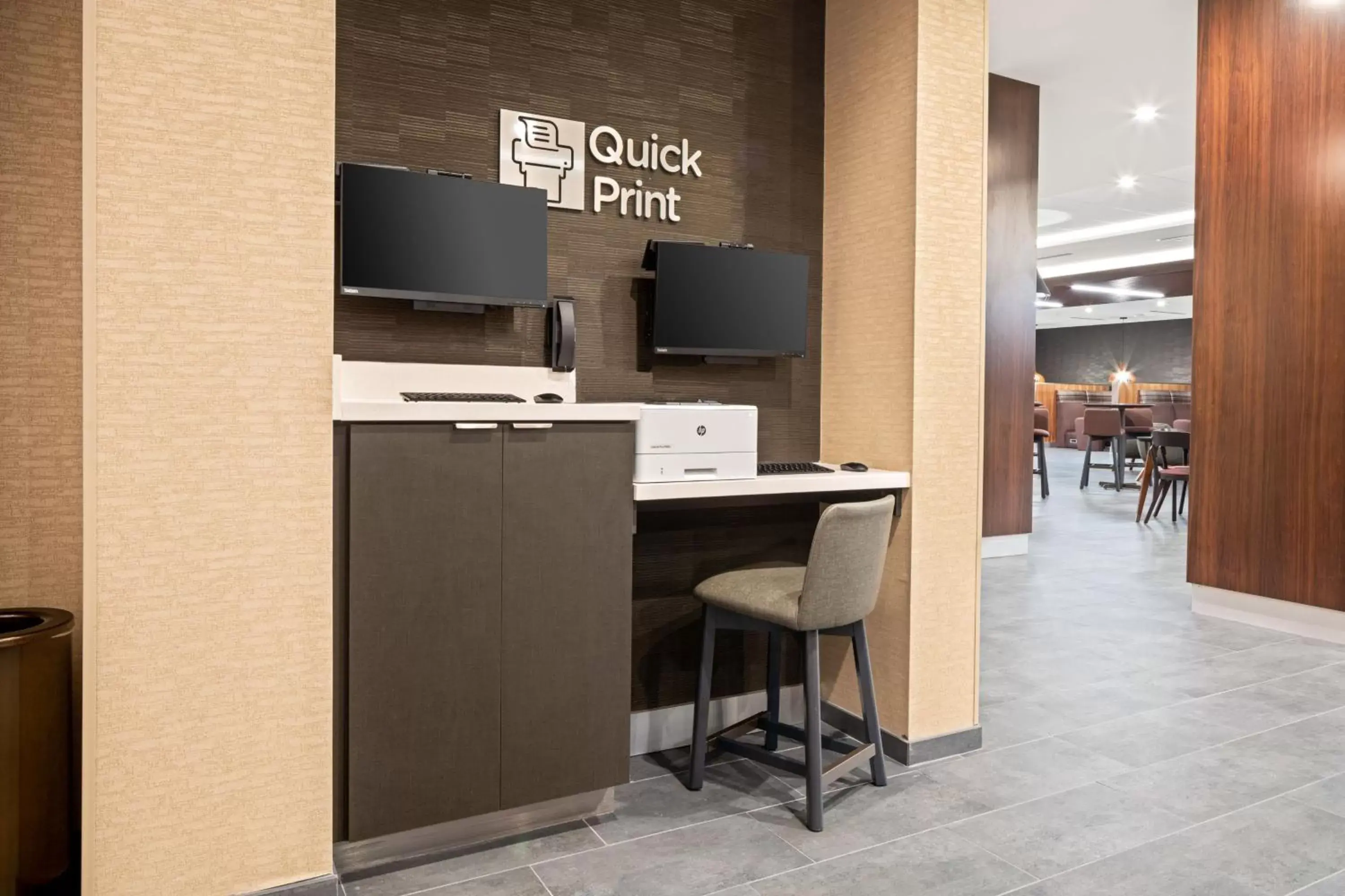 Business facilities, TV/Entertainment Center in Courtyard by Marriott Houston Northeast