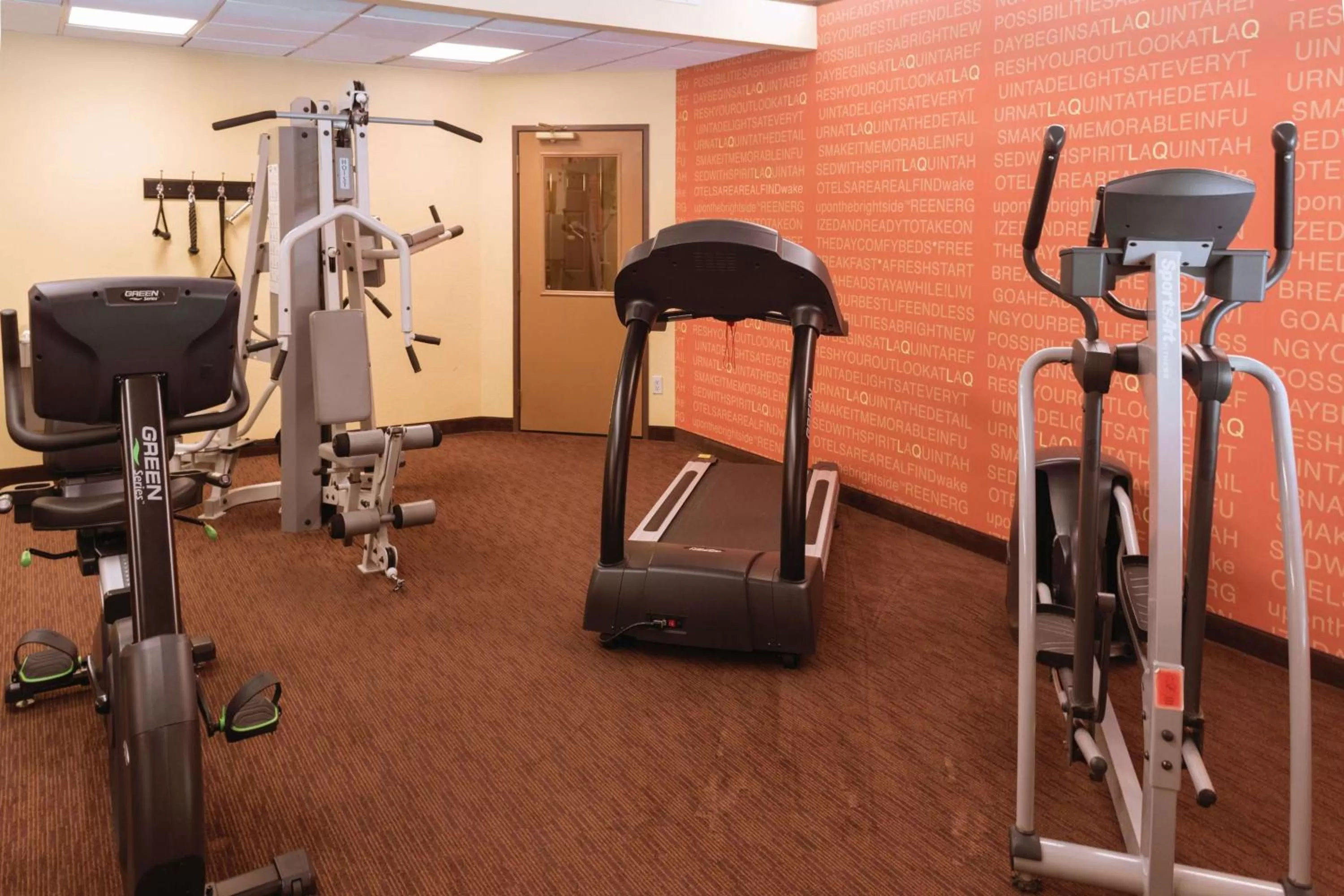 Fitness centre/facilities in La Quinta by Wyndham Atlanta Ballpark/Galleria