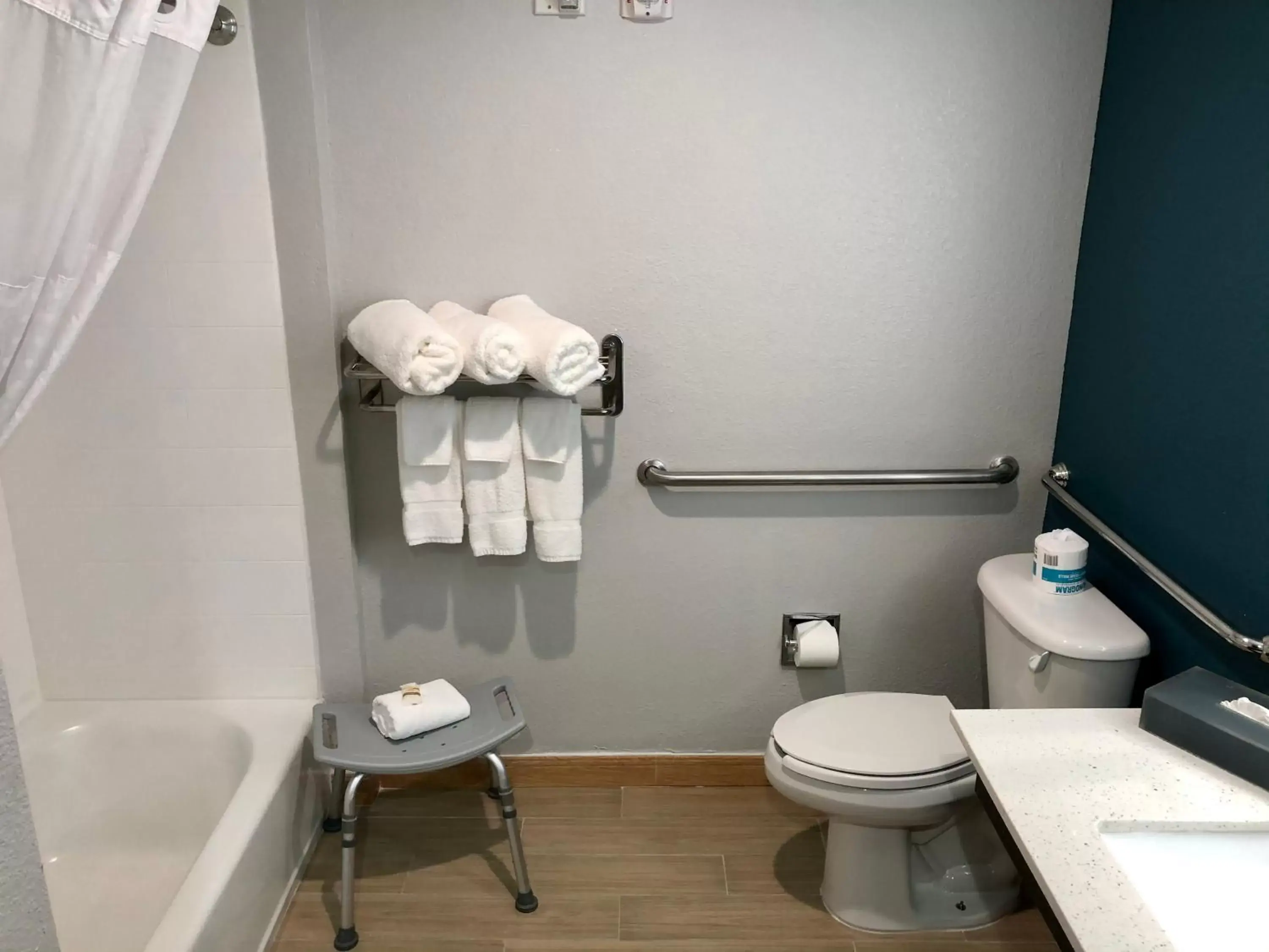 Bathroom in La Quinta by Wyndham Tampa Central