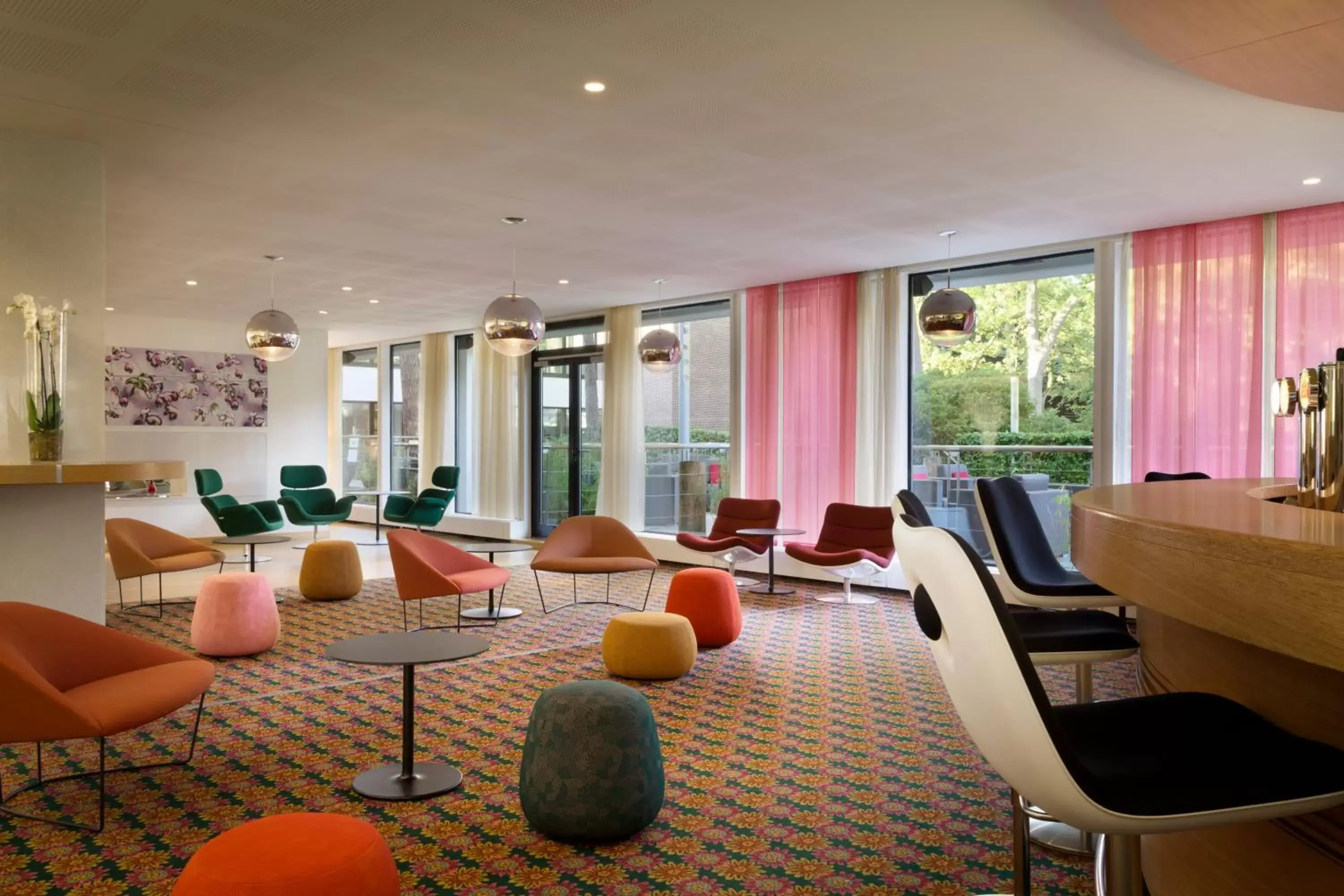 Lounge or bar in Hotel Dolce La Hulpe Brussels