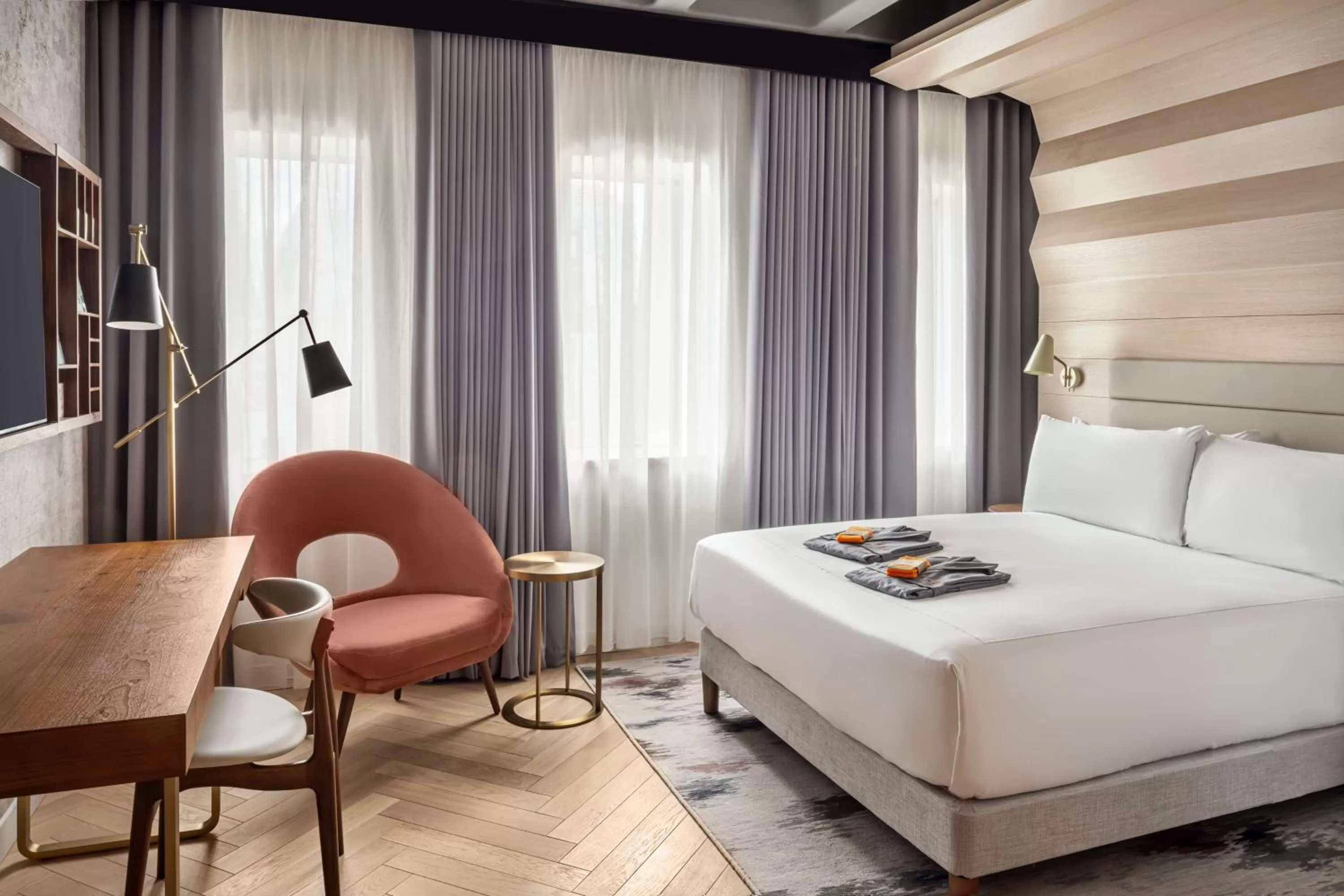 Bedroom, Bed in Canopy by Hilton London City