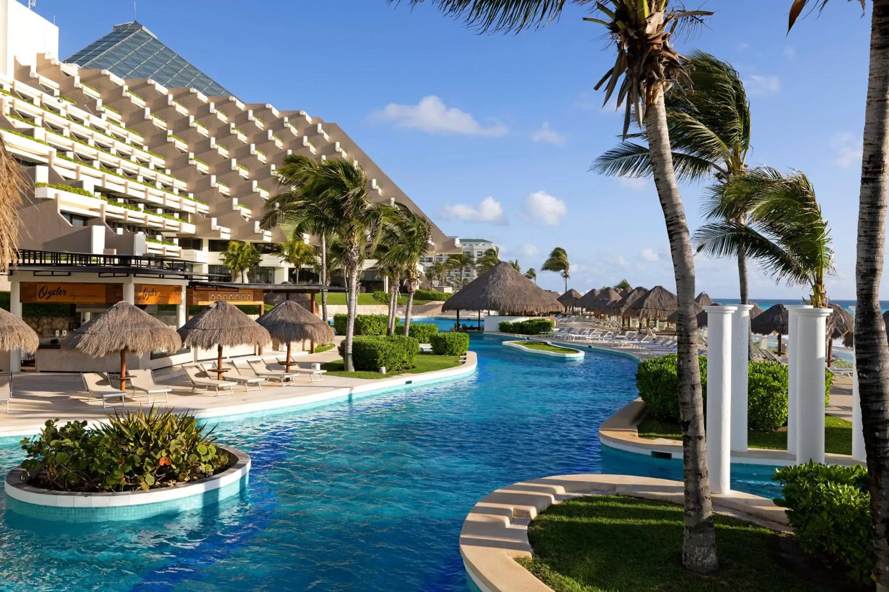 Swimming Pool in Paradisus Cancun All Inclusive