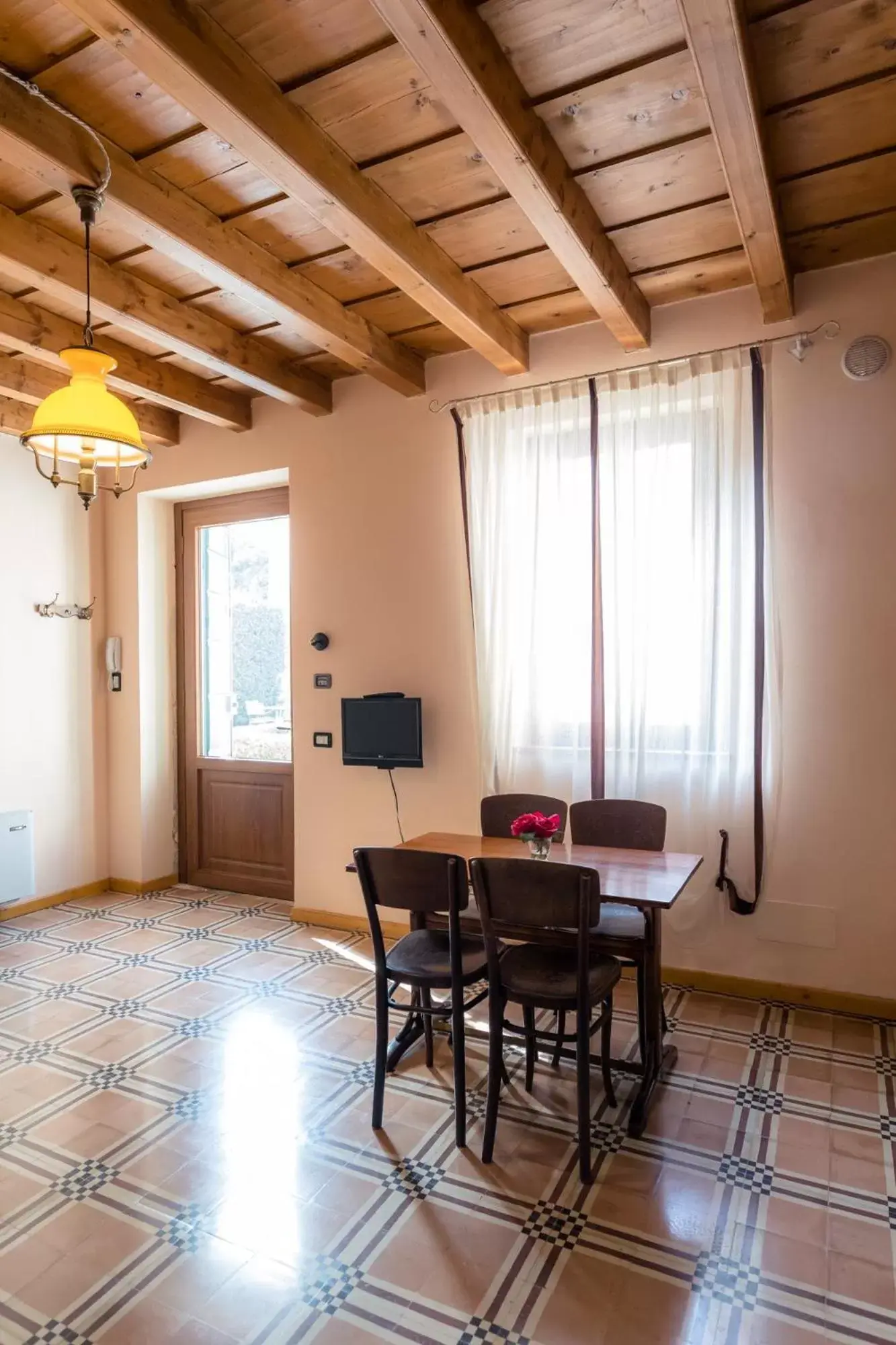 Living room, Dining Area in B&B Villa Nichesola