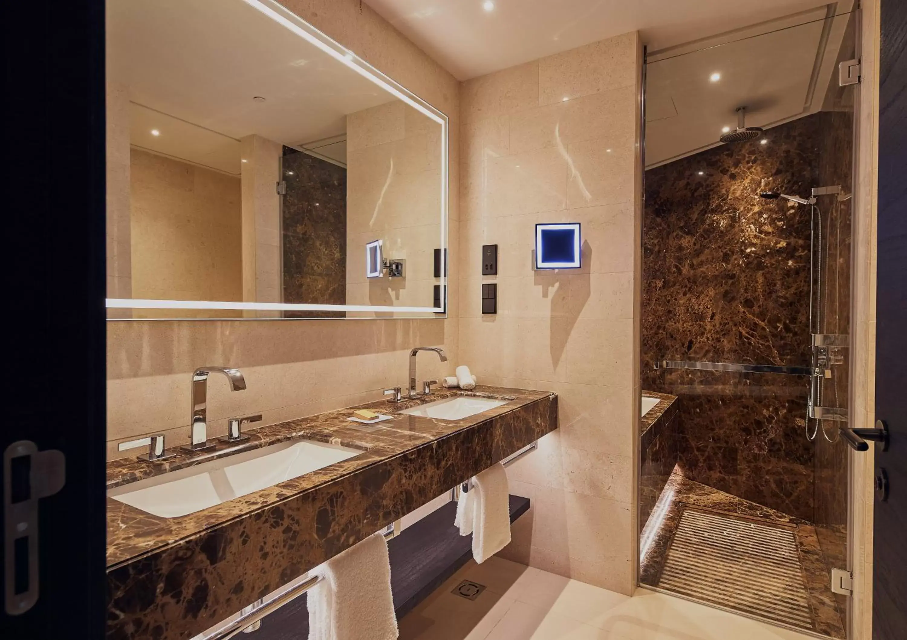 Bathroom in Hilton Belgrade