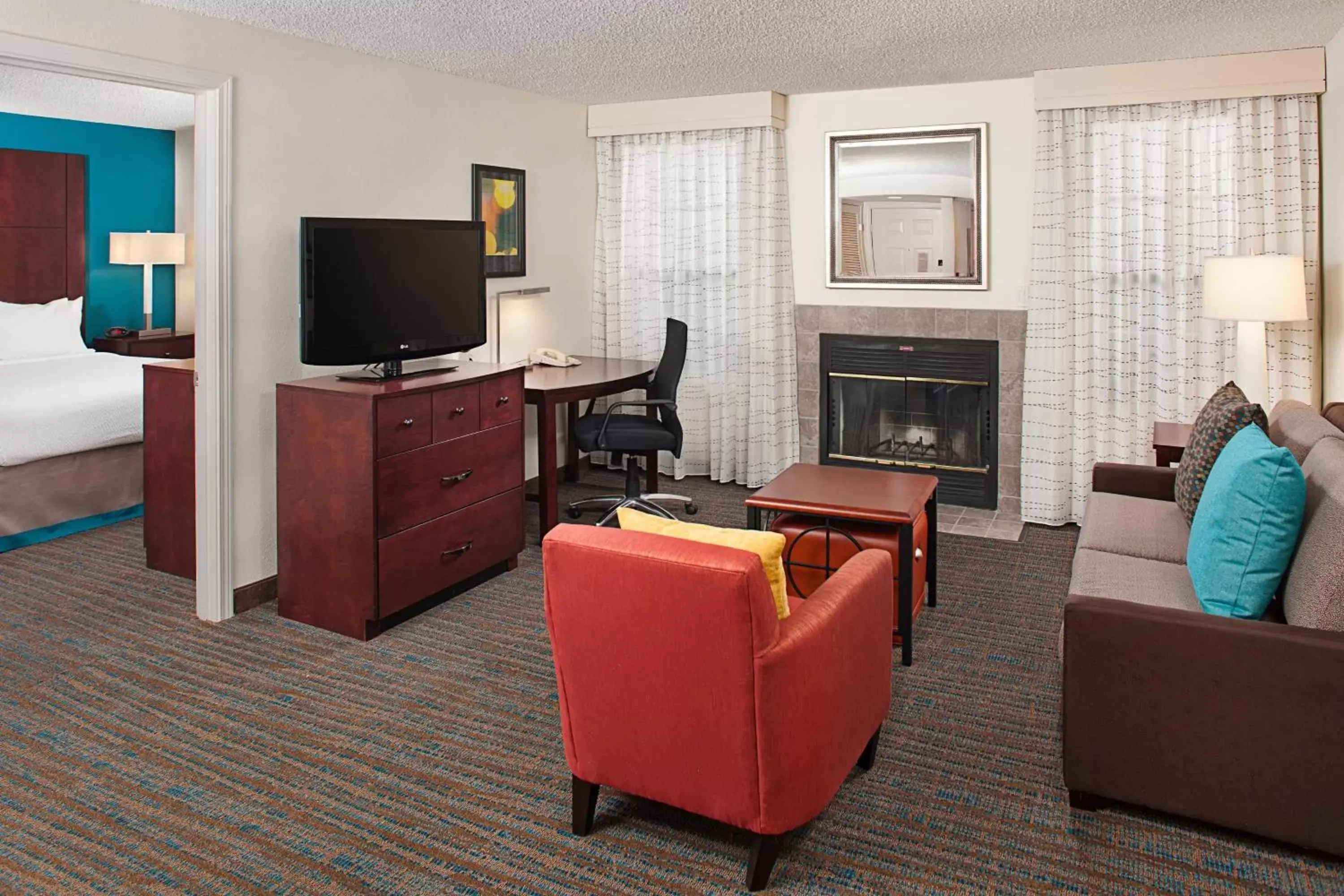 Bedroom, Seating Area in Residence Inn Seattle Northeast/Bothell