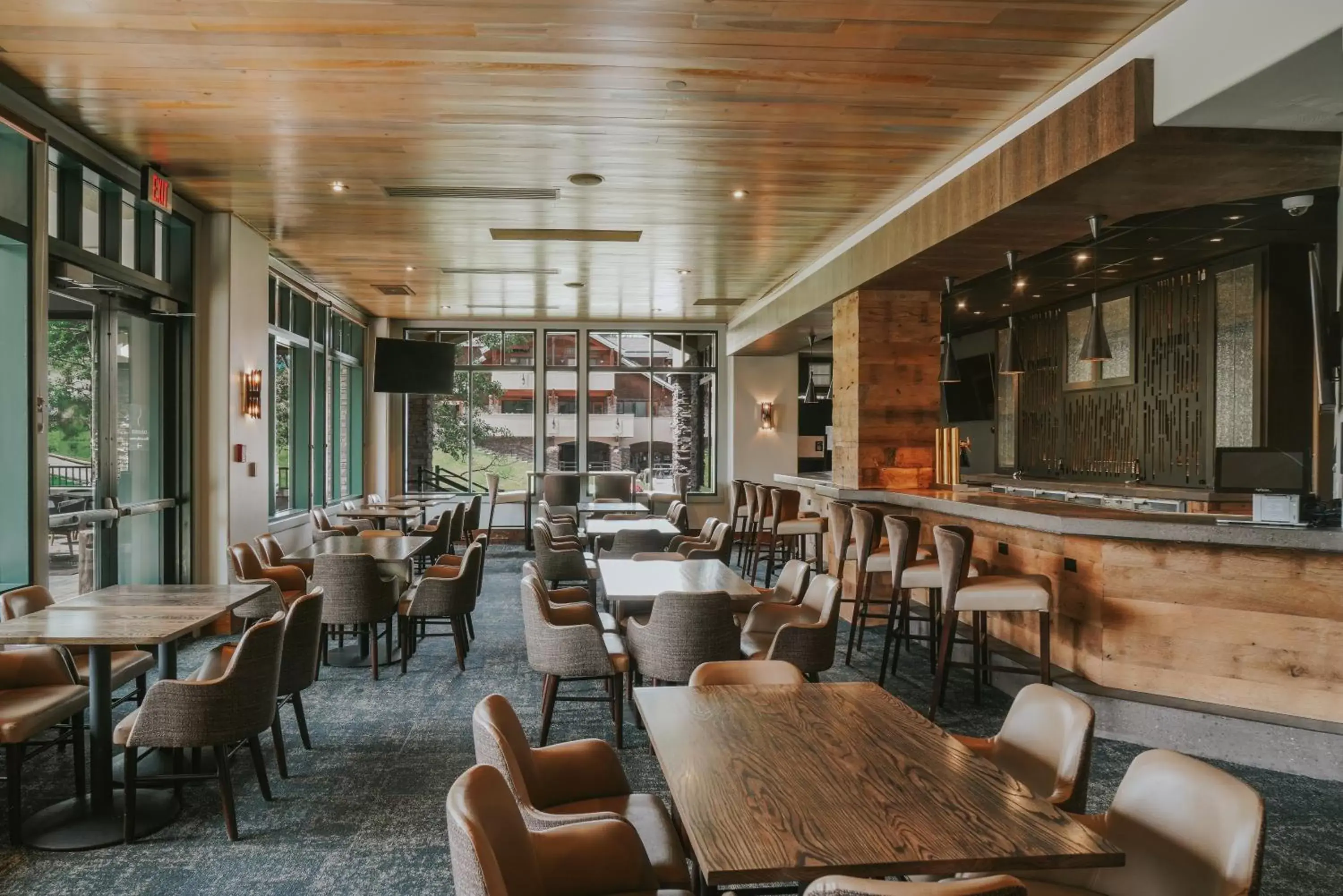 Lounge or bar in Summit Hotel at Big Sky Resort Lounge or bar in Summit Hotel at Big Sky Resort