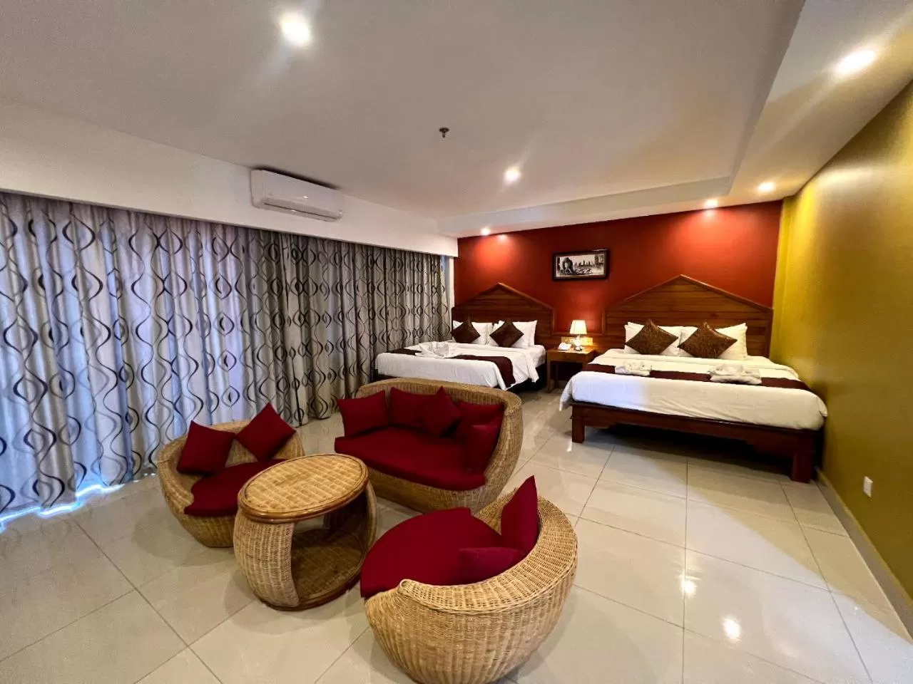 Photo of the whole room, Bed in Aristocrat Residence & Hotel
