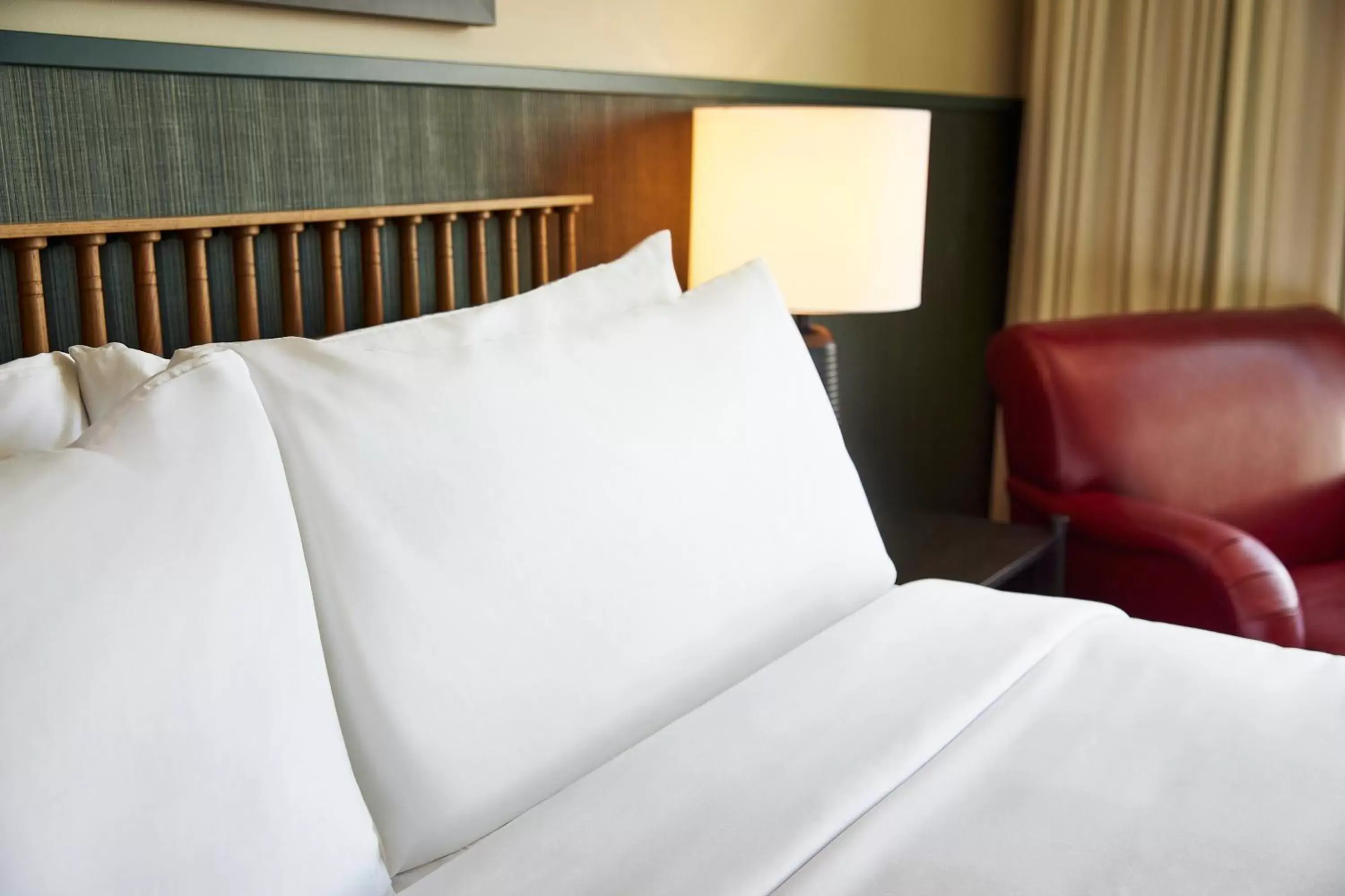 Bed in The Scarlet, Lincoln, a Tribute Portfolio Hotel