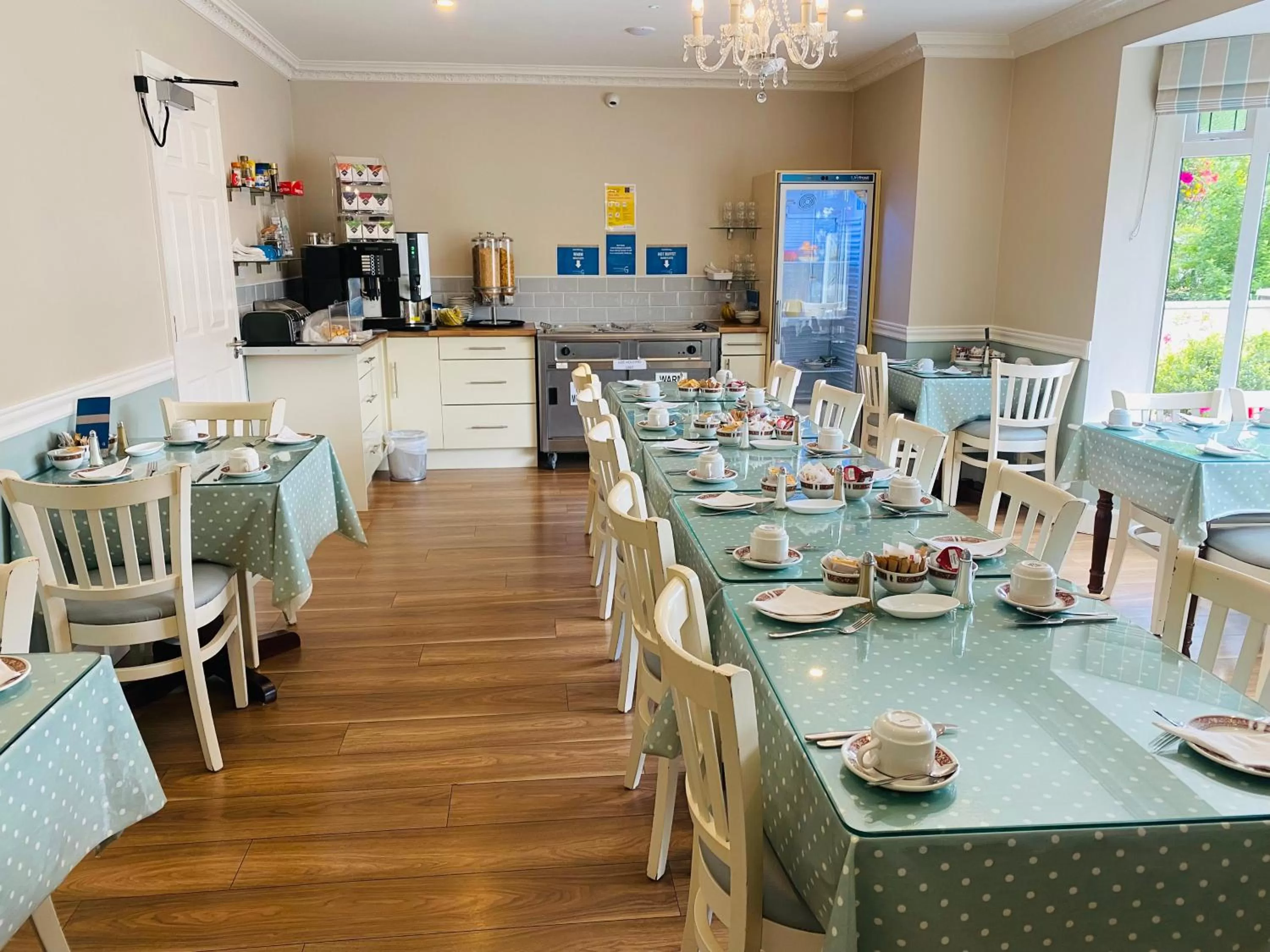 Restaurant/places to eat in St. Judes Lodge B&B