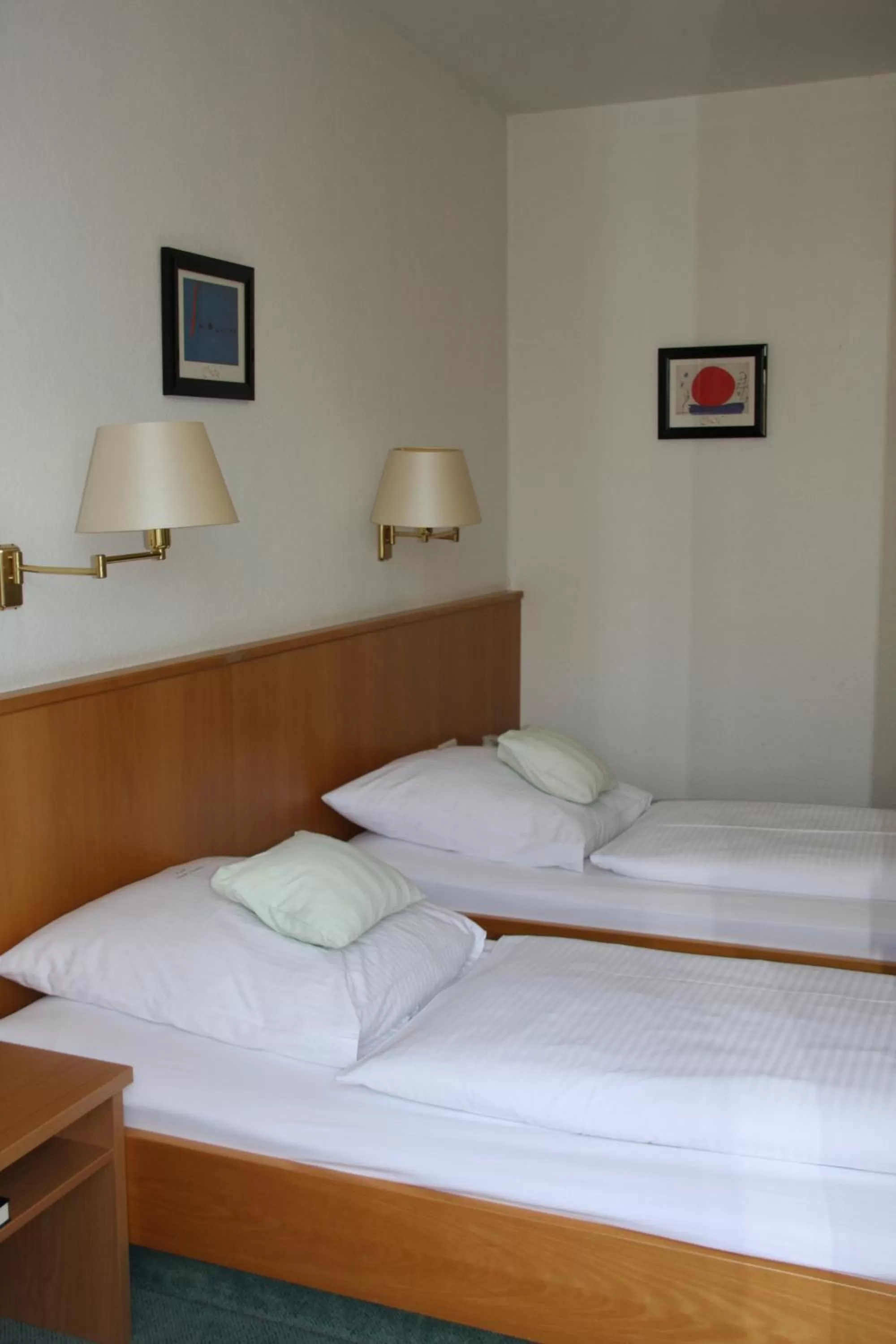 Photo of the whole room, Bed in Hotel Stadt Pasing