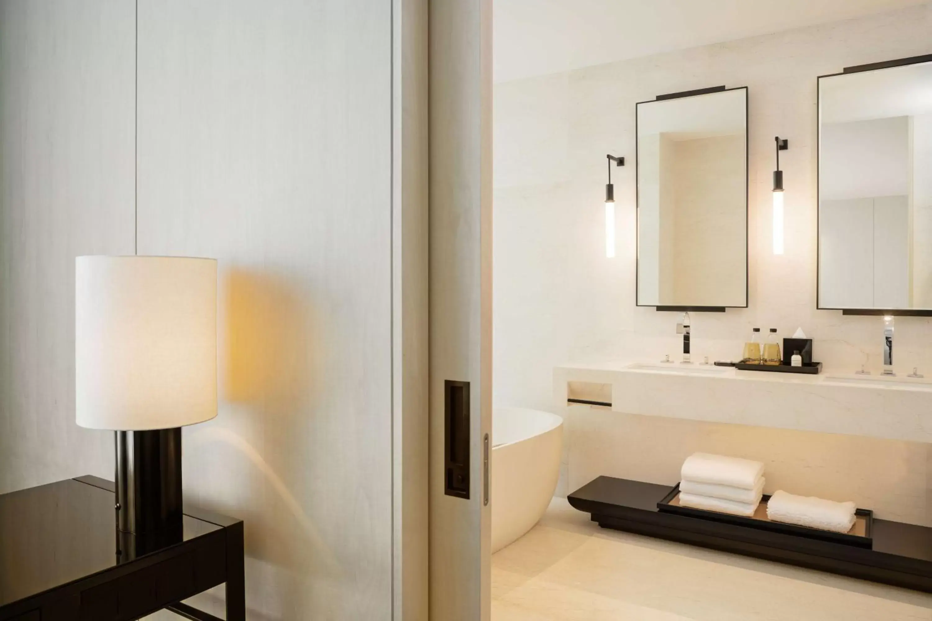 Photo of the whole room, Bathroom in Park Hyatt Bangkok
