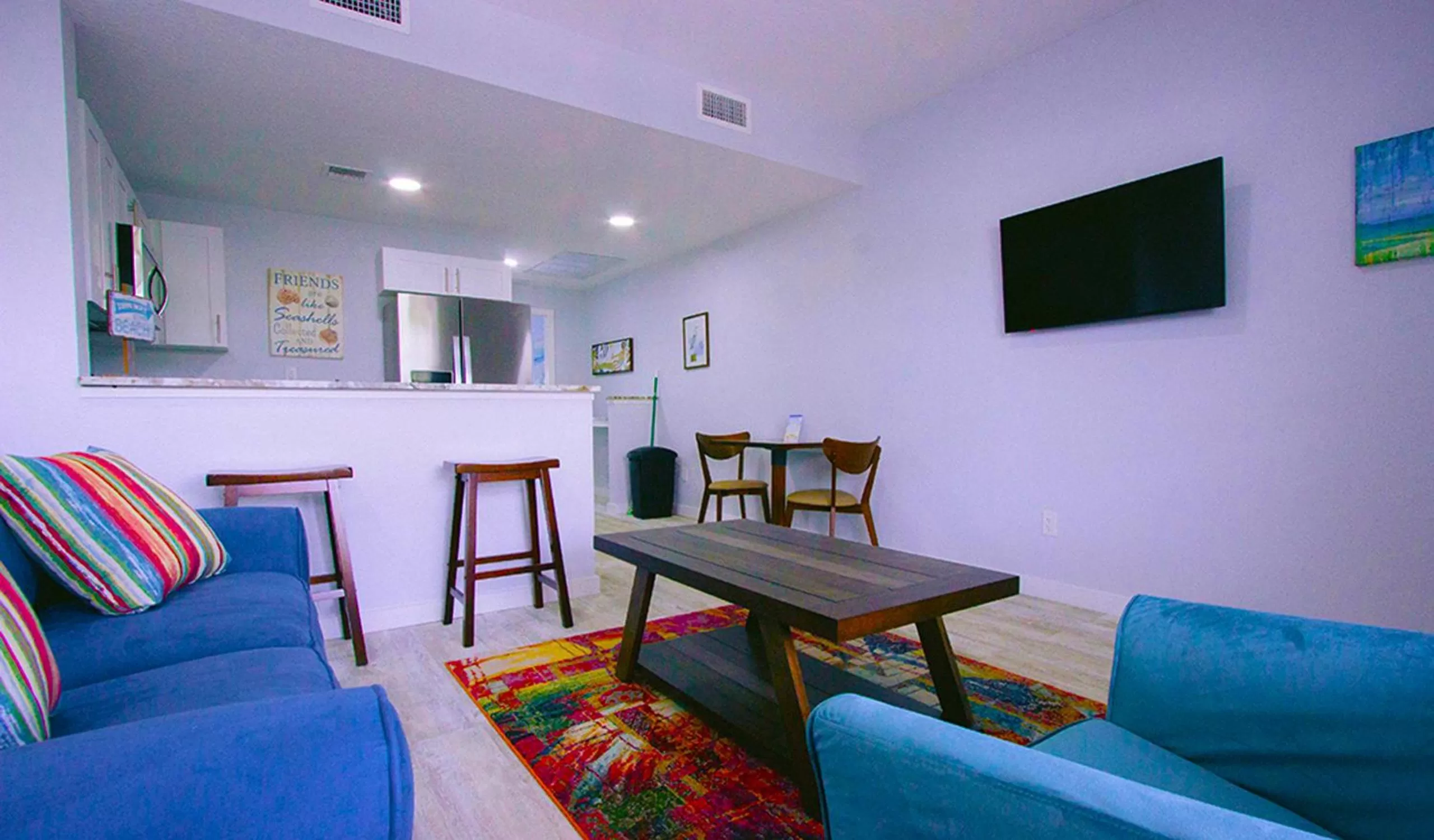 Living room in Vistalmar Beach Resort