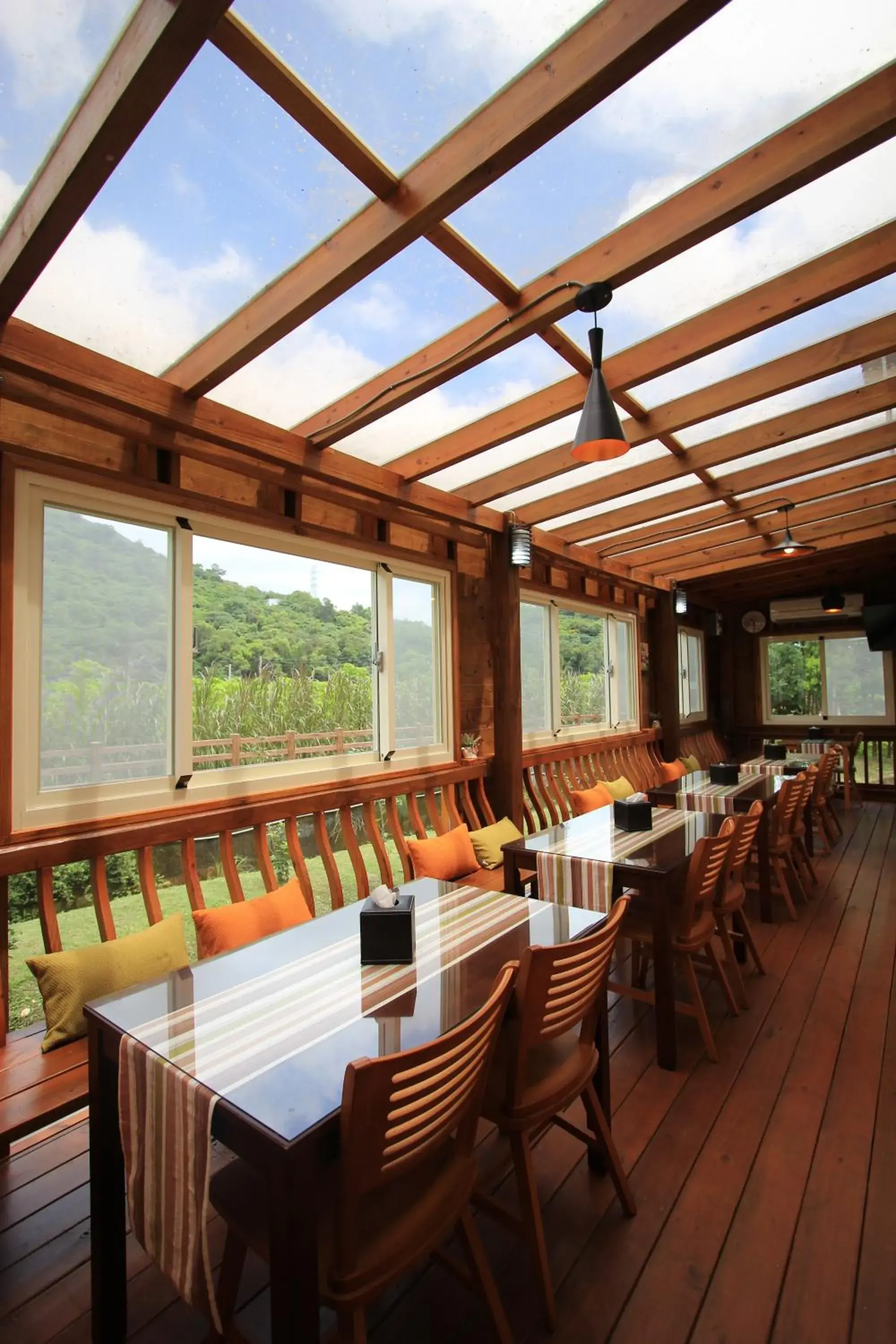 Restaurant/Places to Eat in Cai Feng B&B