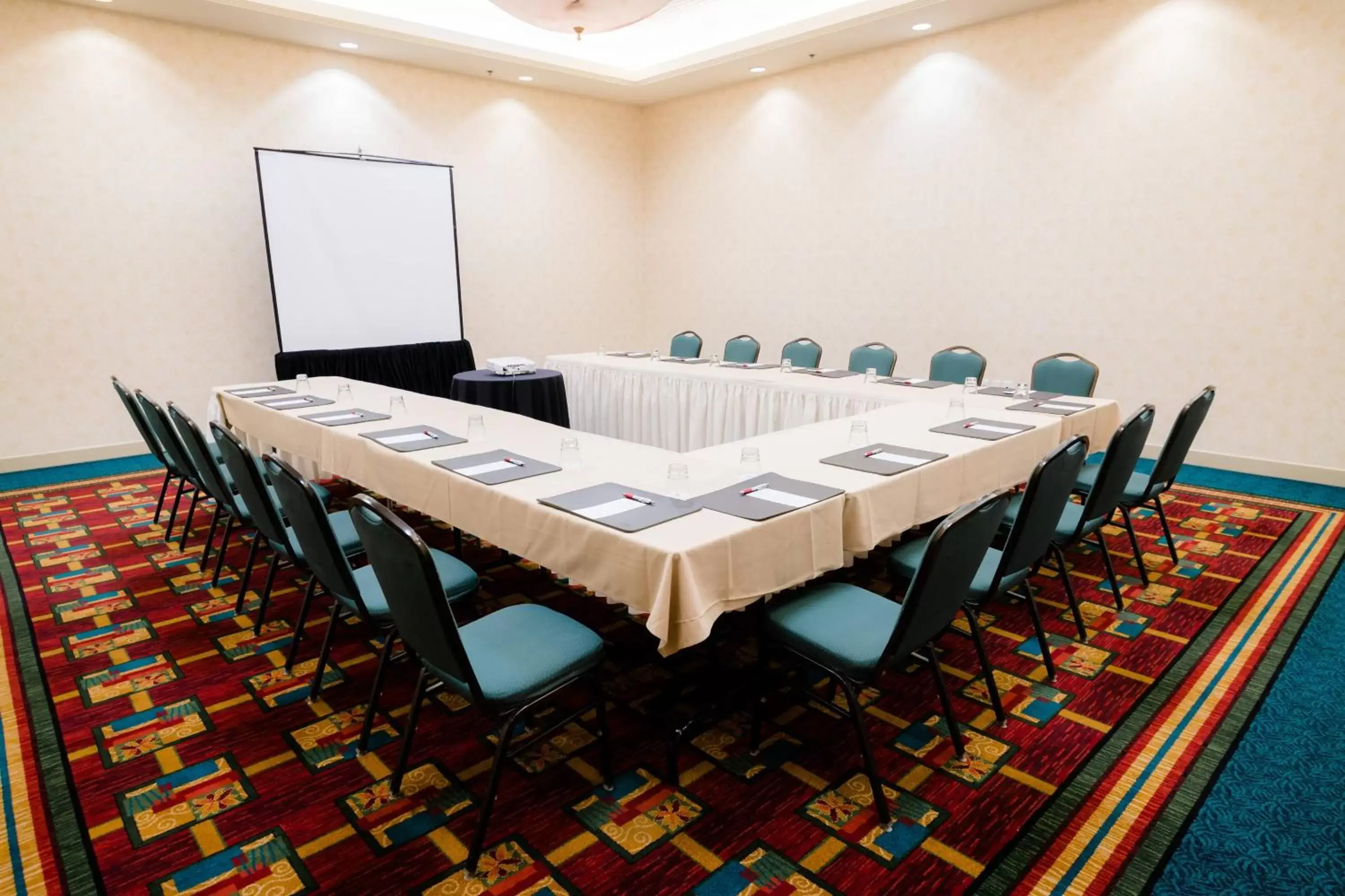 Meeting/conference room in Anaheim Marriott Suites