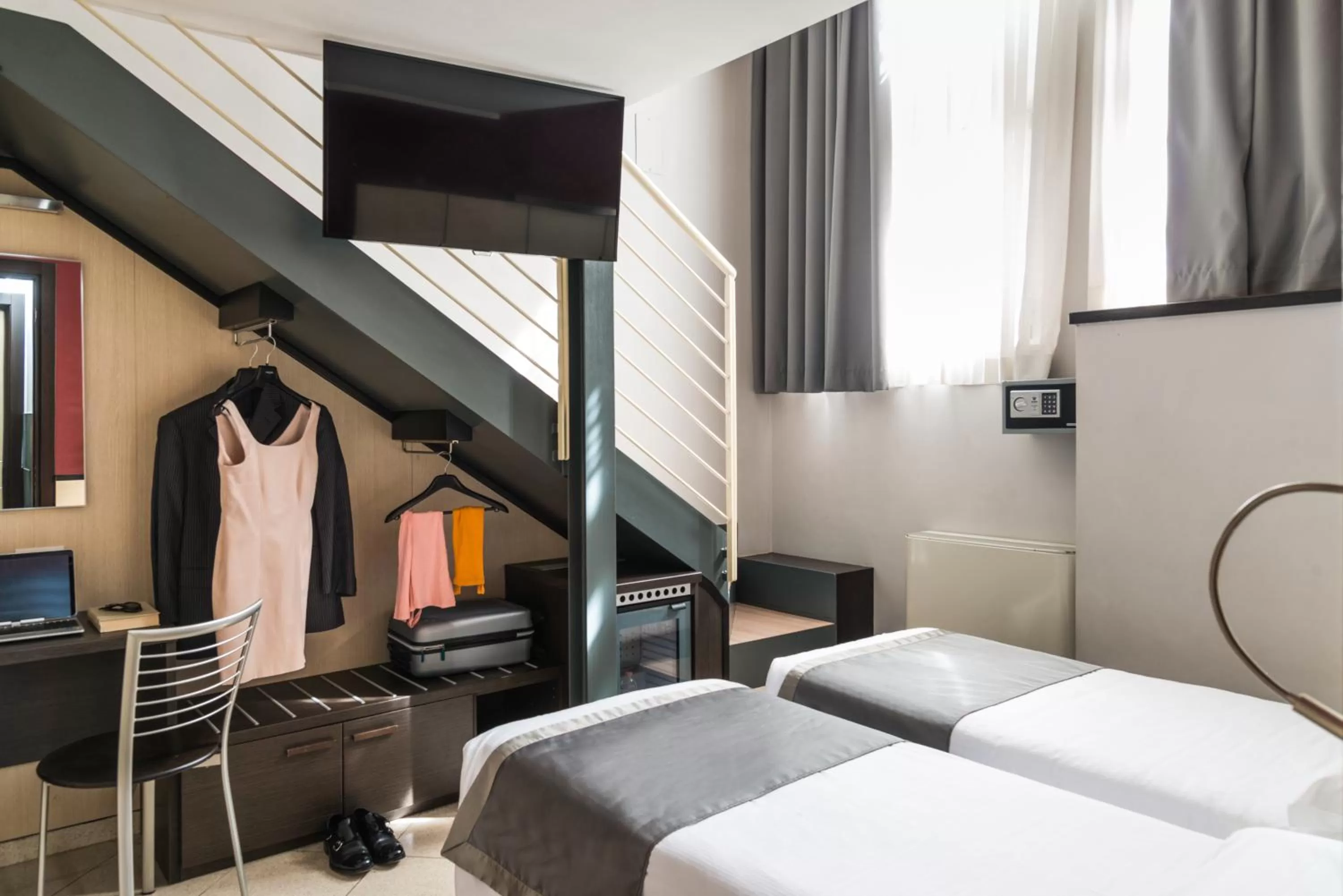 Photo of the whole room, Bed in Ibis Styles Milano Centro