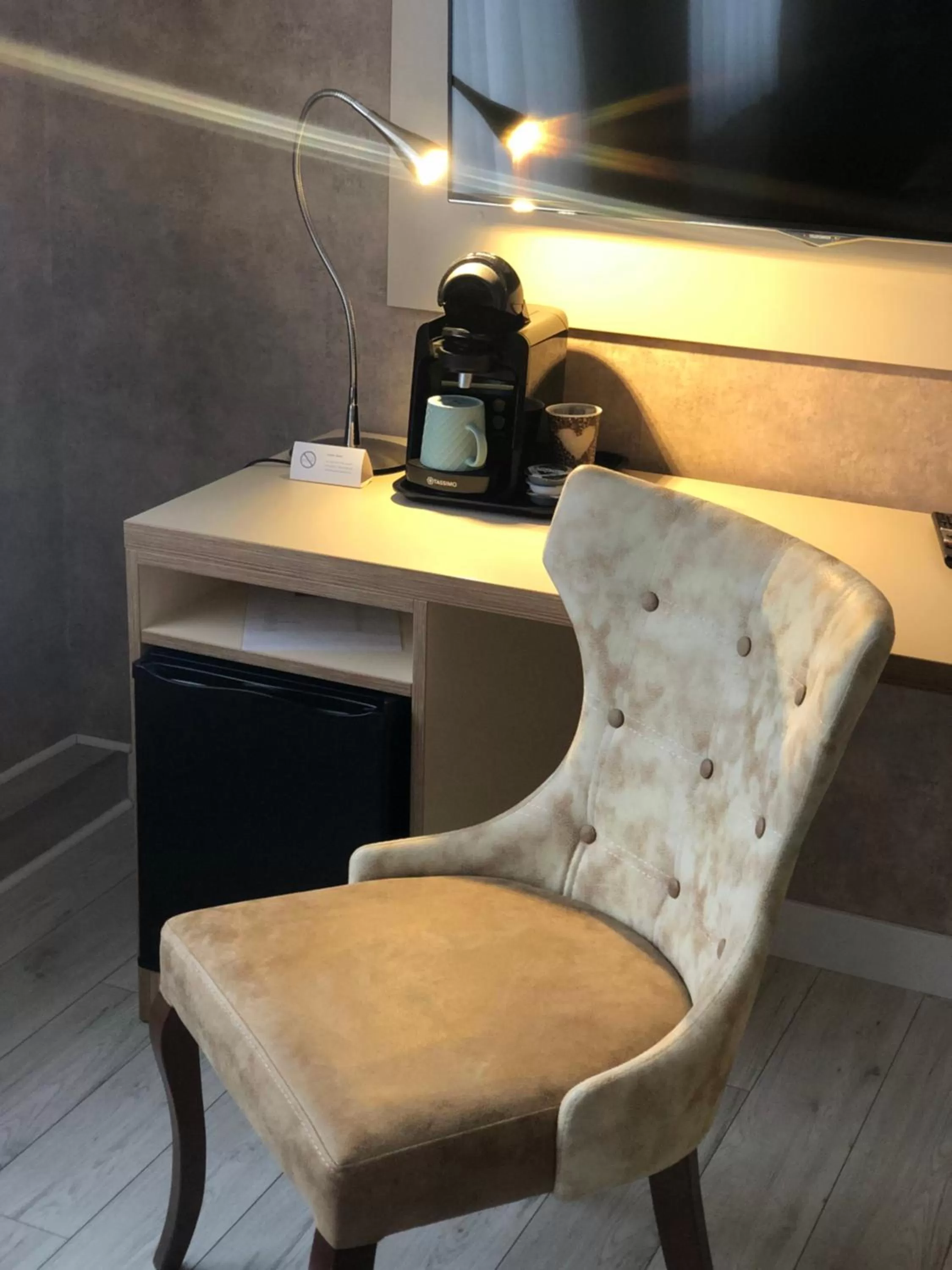 Coffee/tea facilities in Novel Hotel