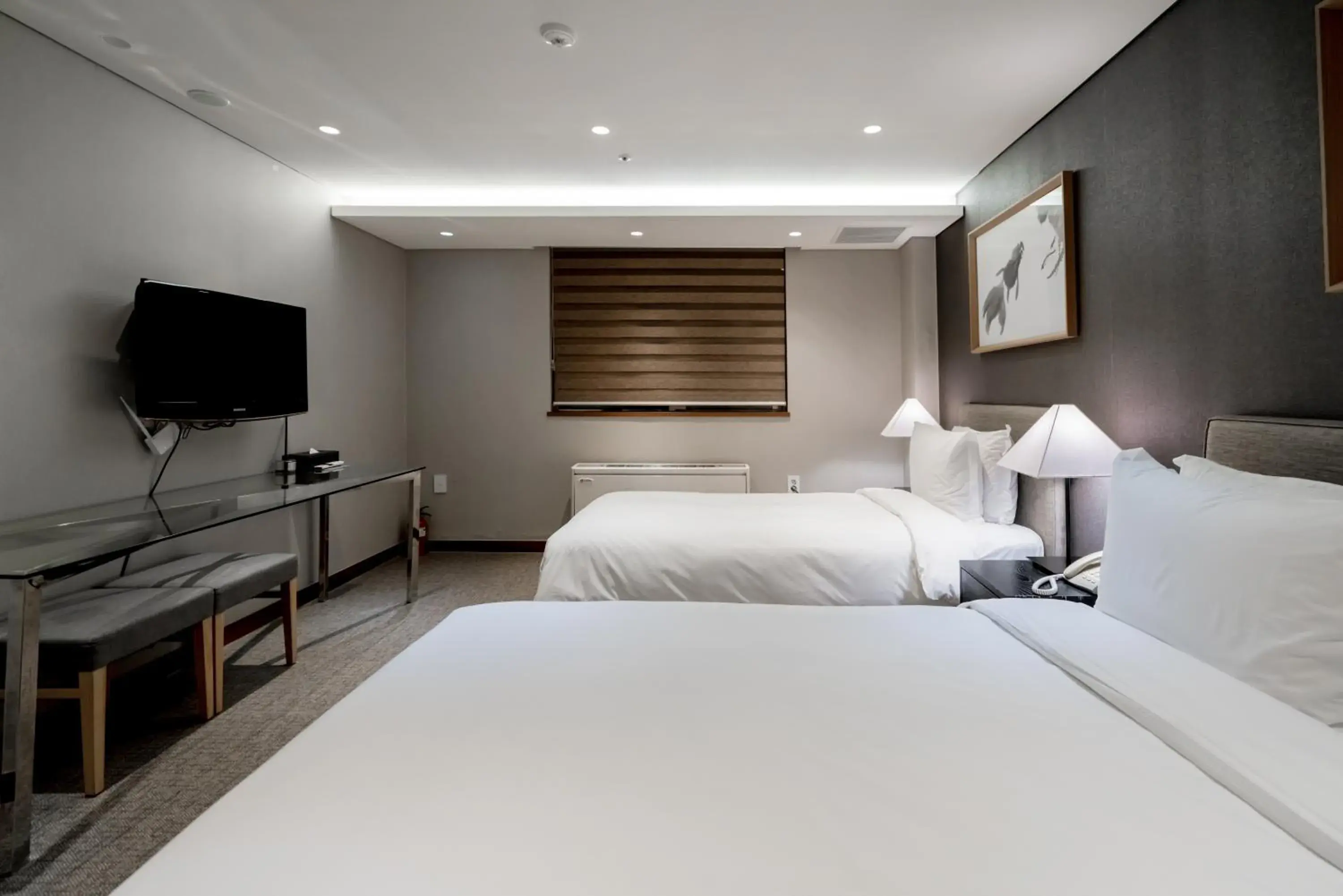 Bed in Oriens Hotel & Residences Myeongdong