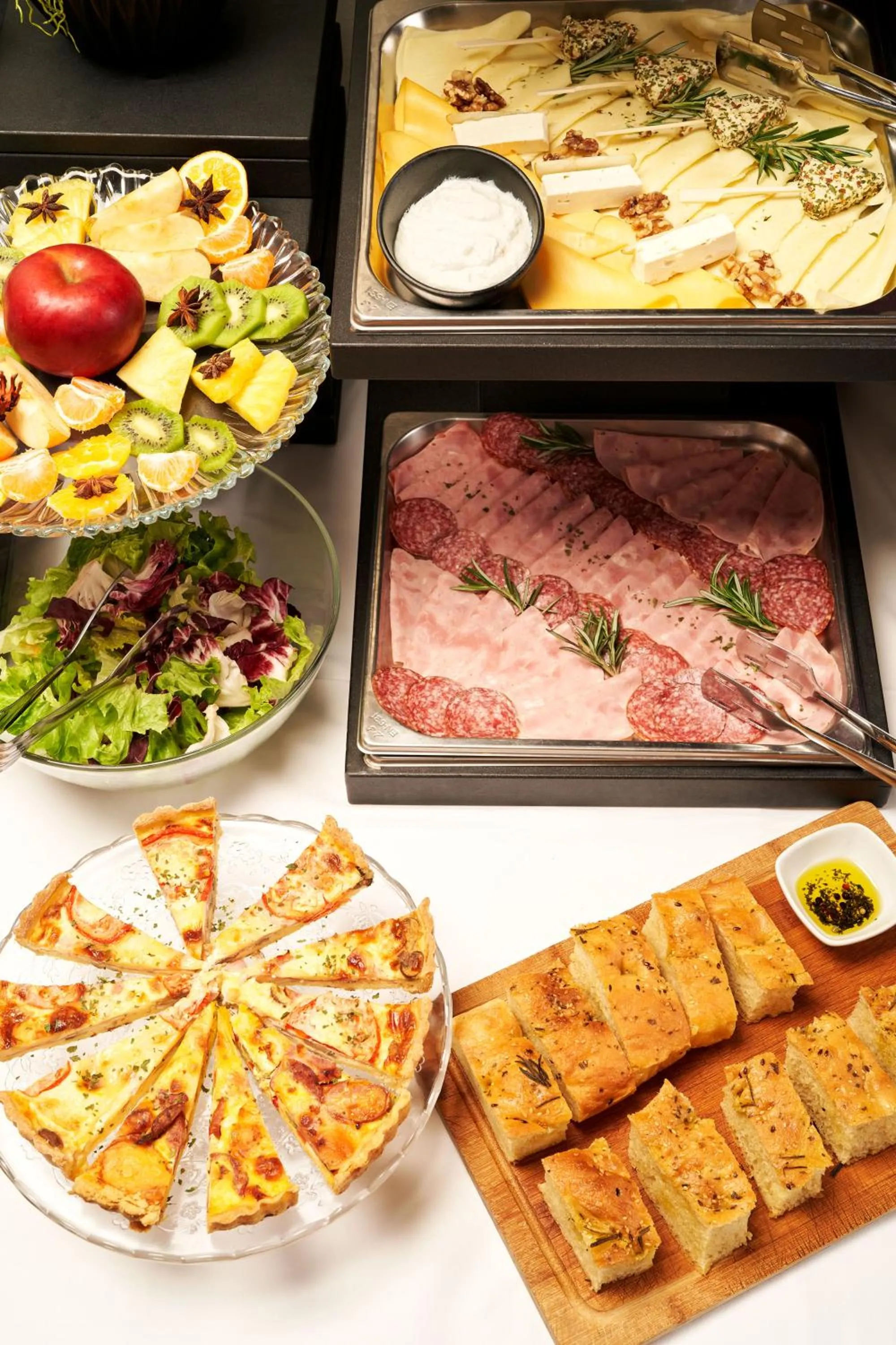 Restaurant/places to eat in Art Hotel Like