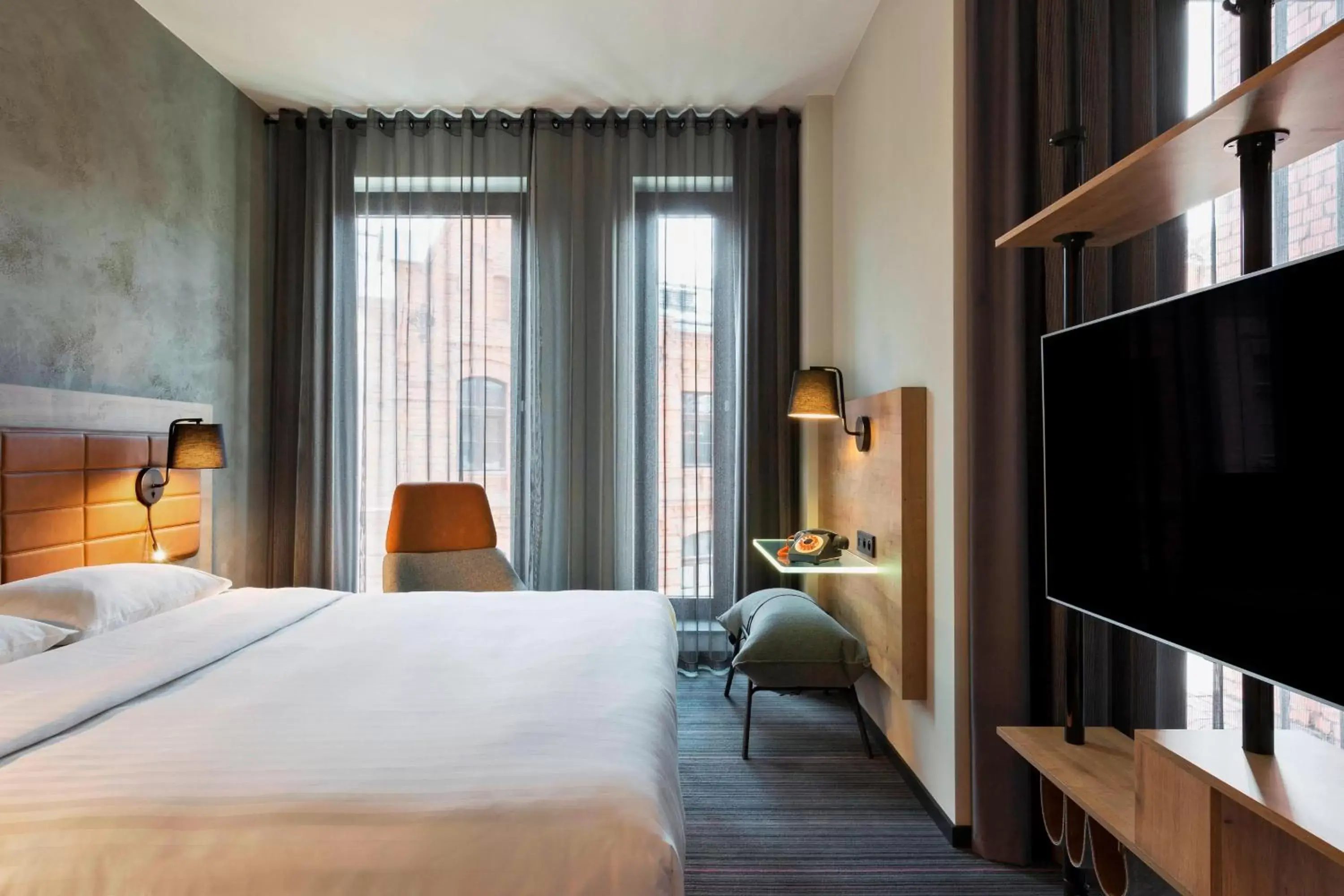 Photo of the whole room, Bed in Moxy Warsaw Praga