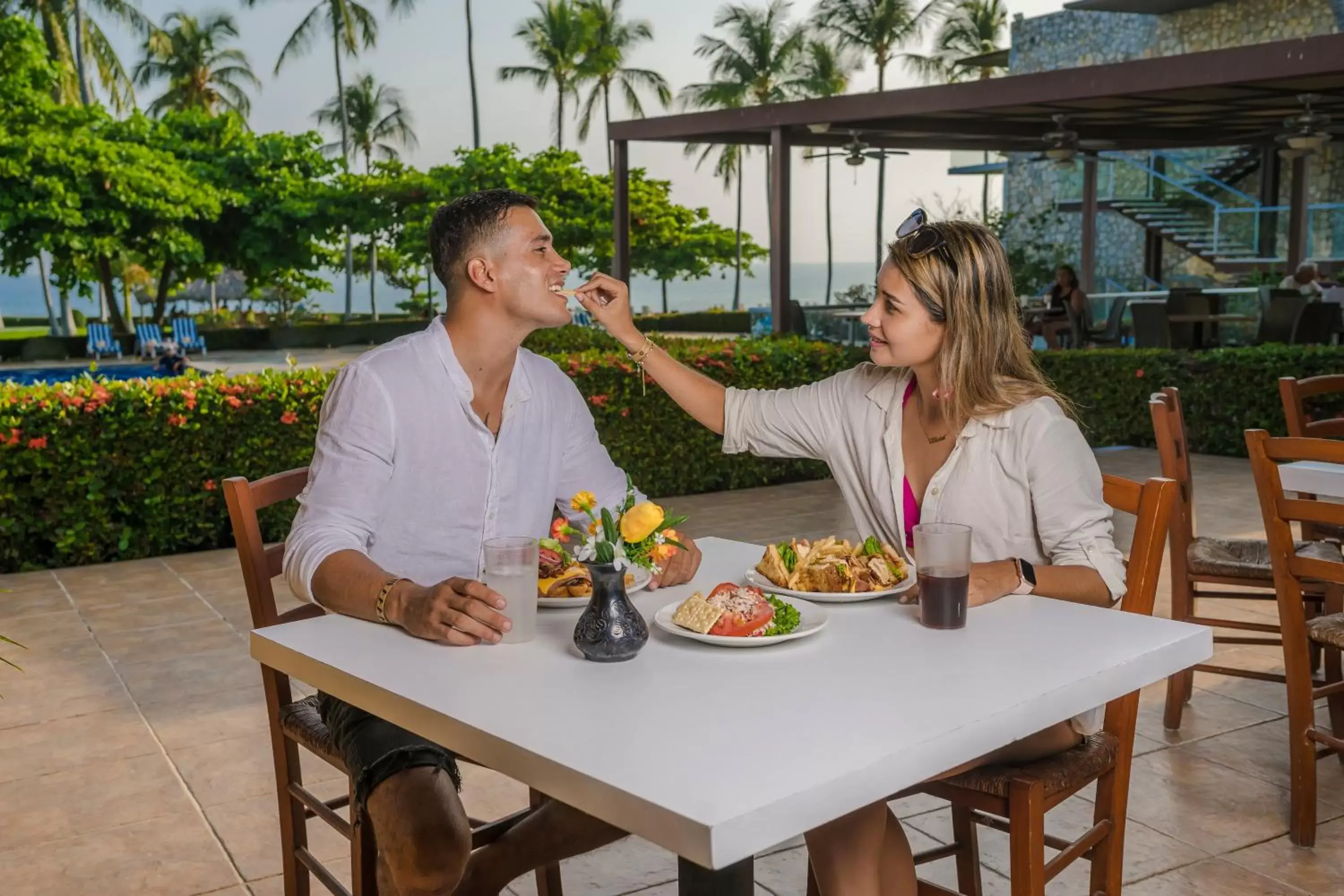 Food and drinks in Posada Real Puerto Escondido