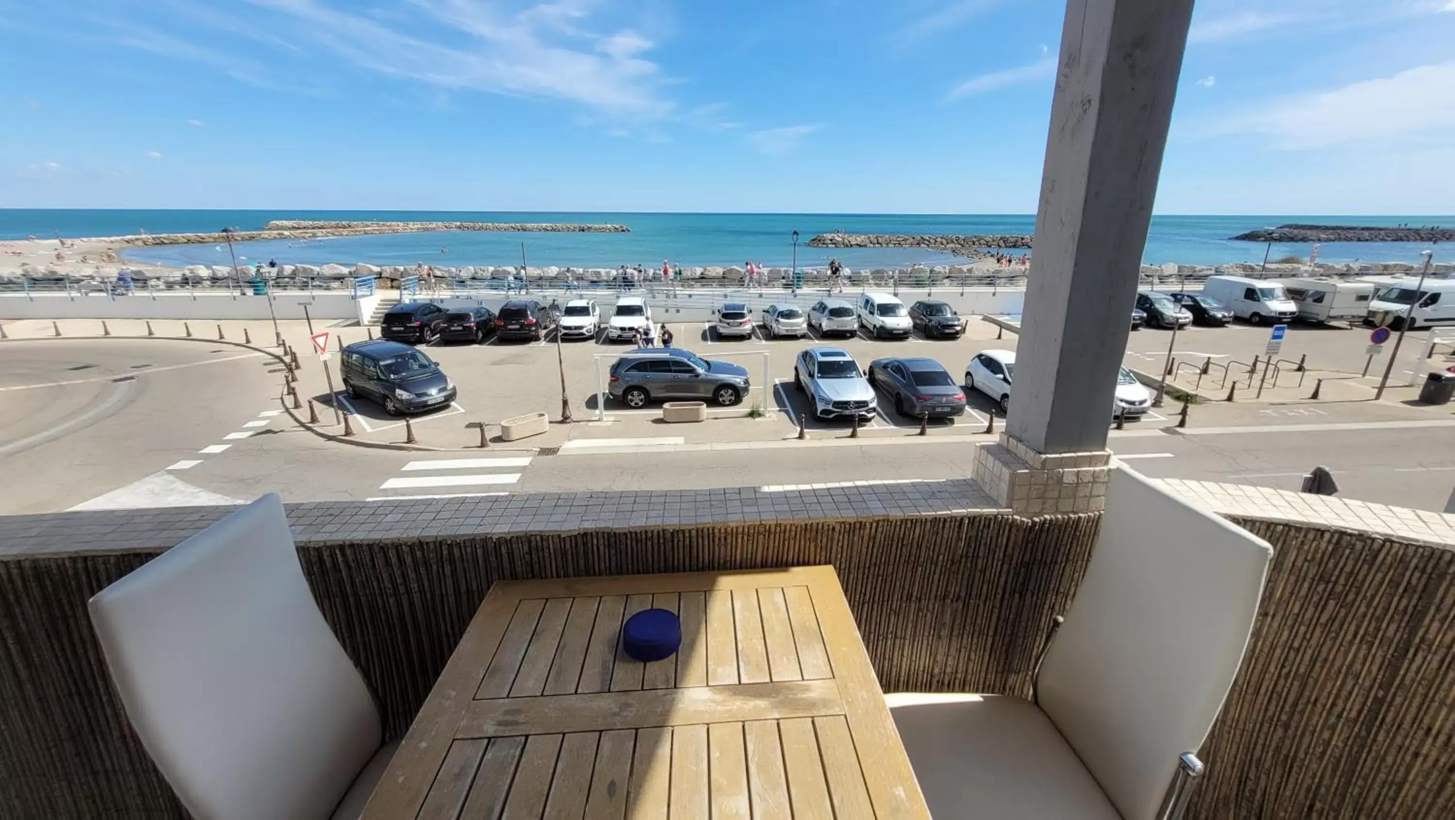 Balcony/Terrace in Le Dauphin Bleu