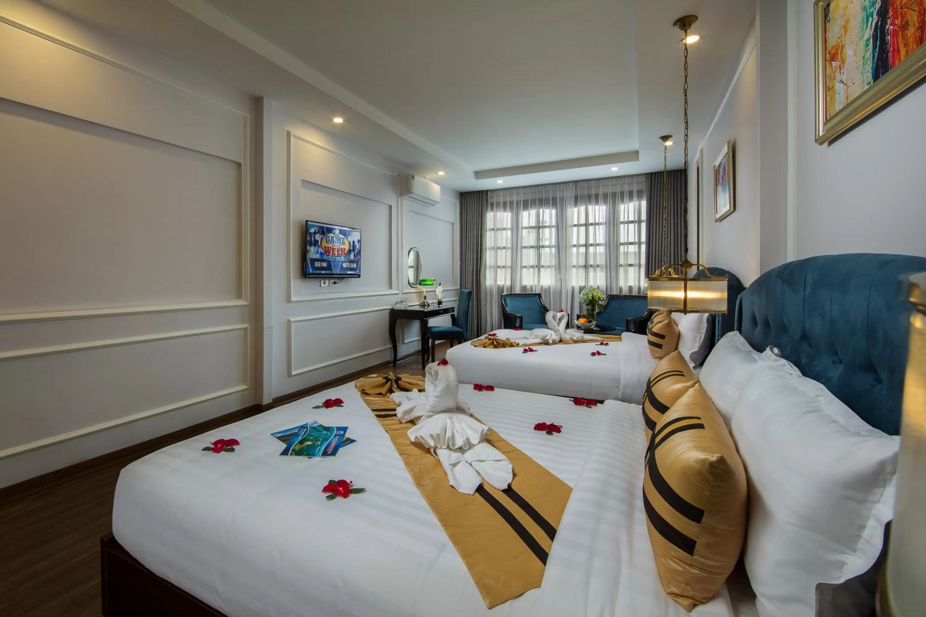 Bed in S Central Hotel and Spa