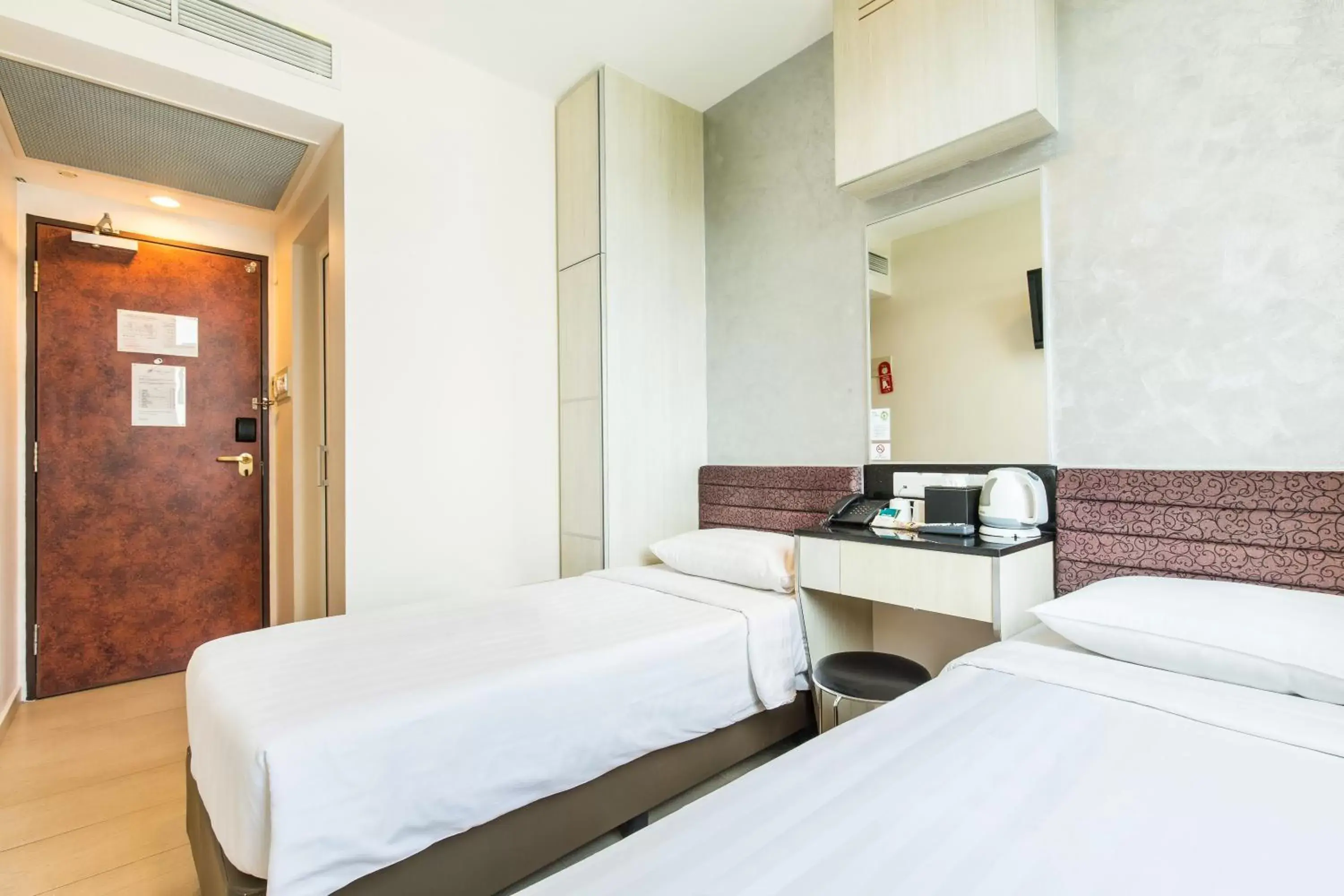 Bed in ibis budget Singapore Mount Faber