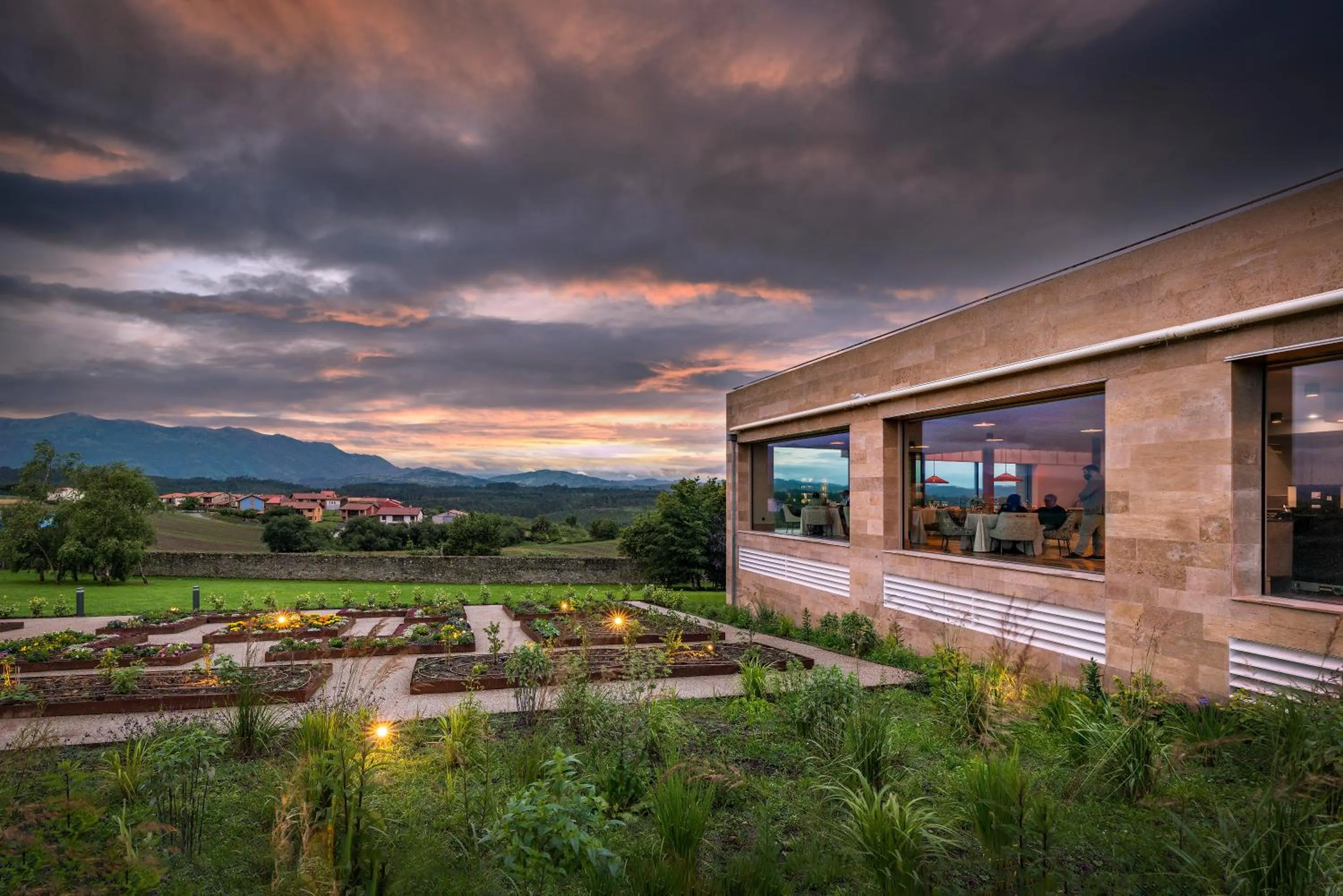 Restaurant/places to eat in CoolRooms Palacio de Luces
