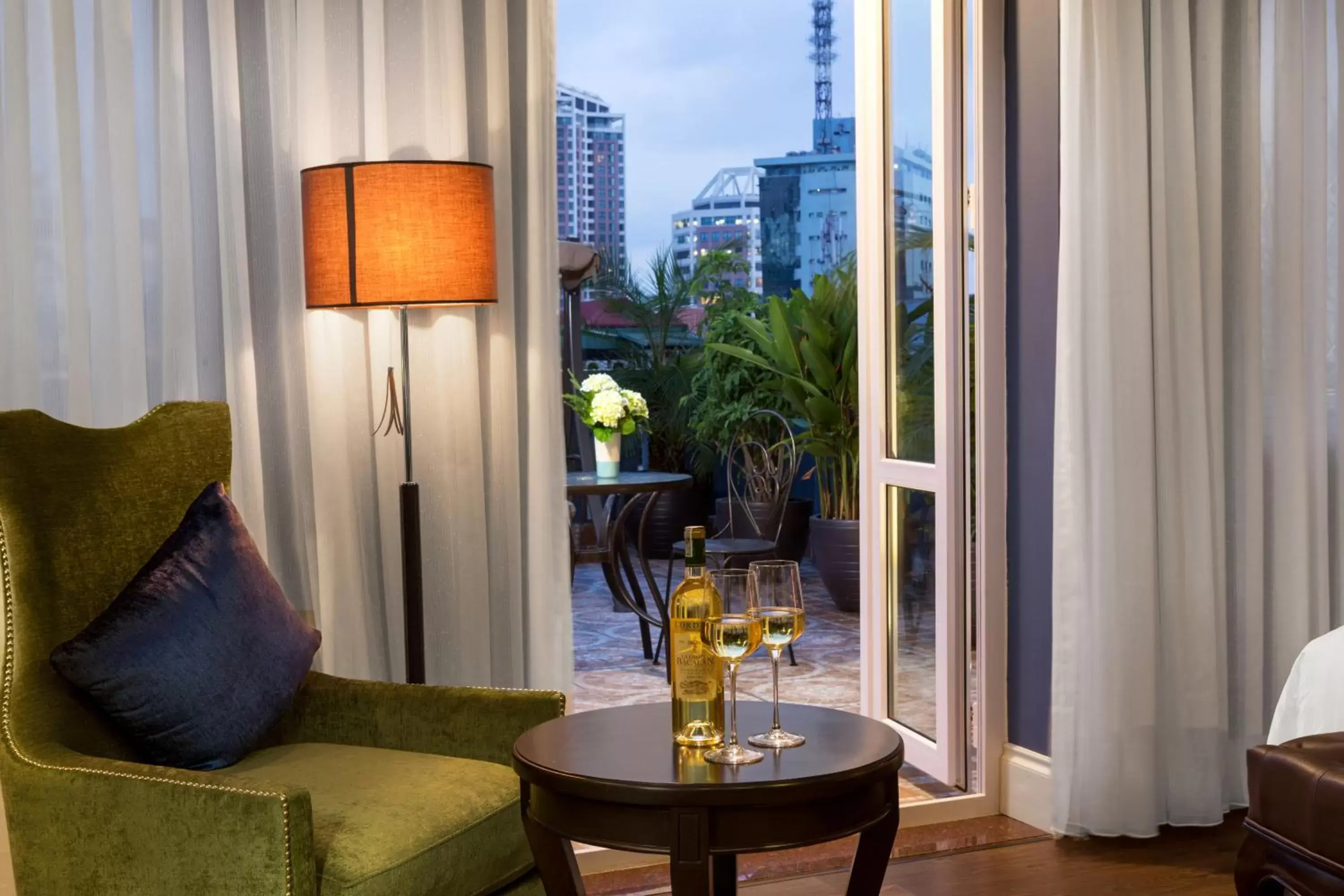 Balcony/Terrace, Seating Area in O'Gallery Premier Hotel & Spa
