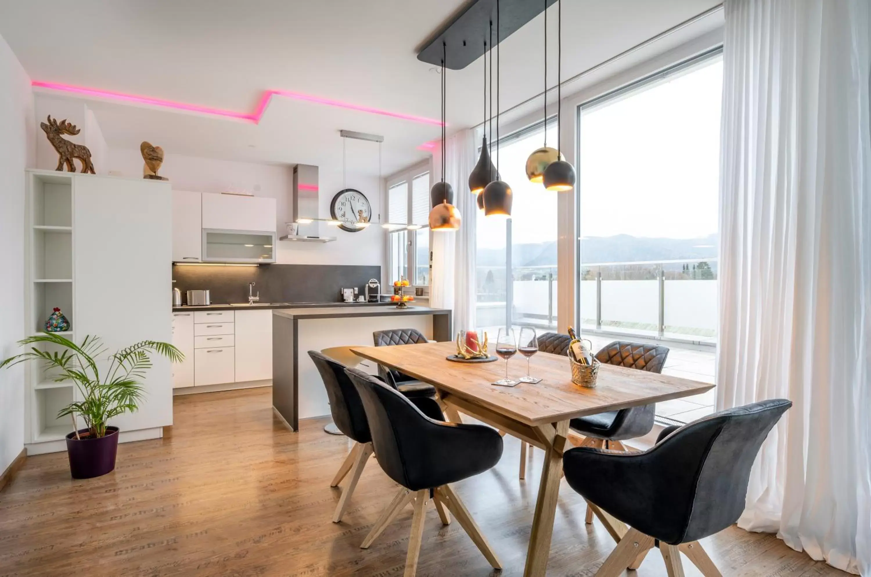 Dining Area in AVALON Hotel Bad Reichenhall