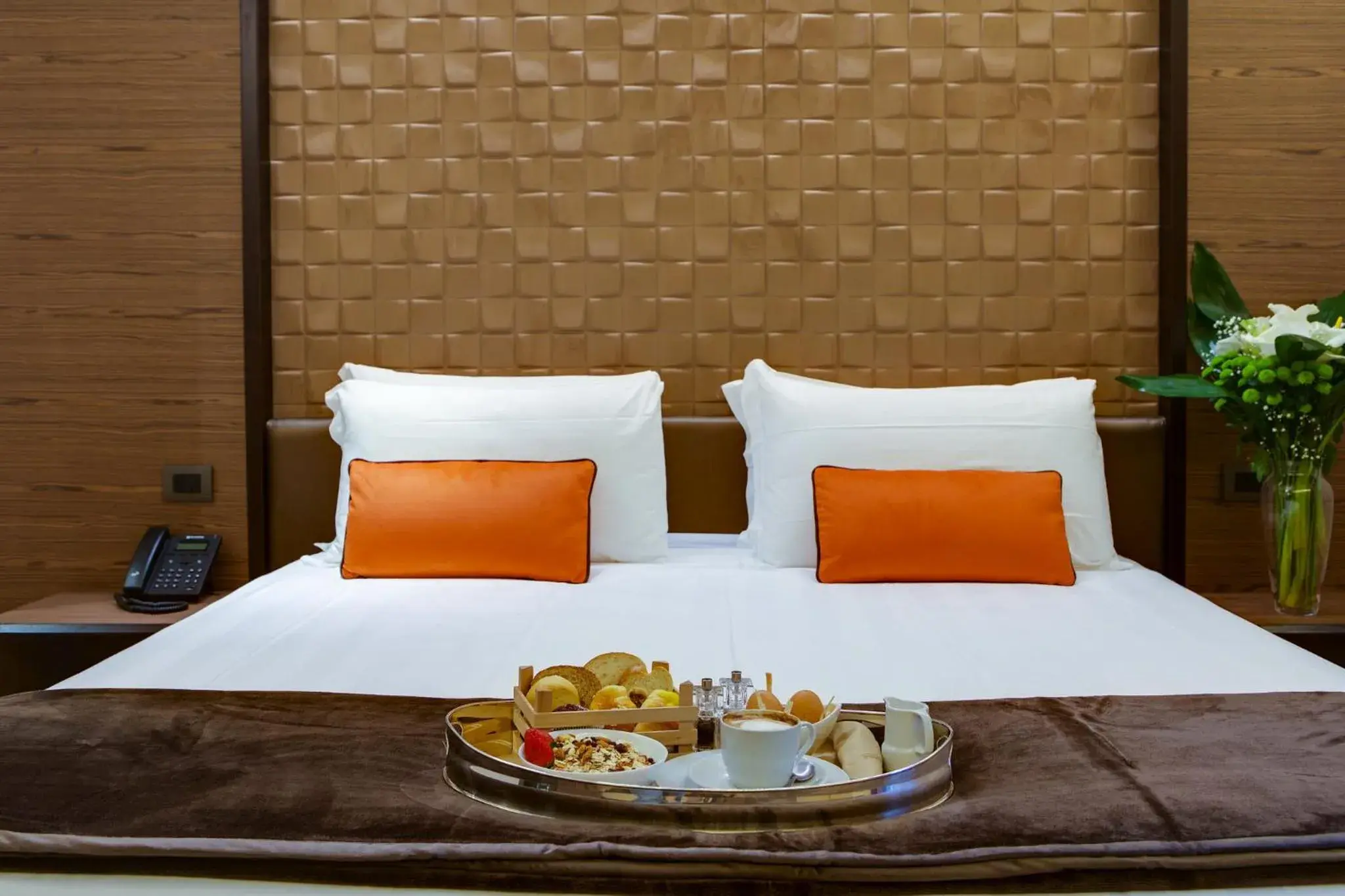 Bed in Solo Experience Hotel
