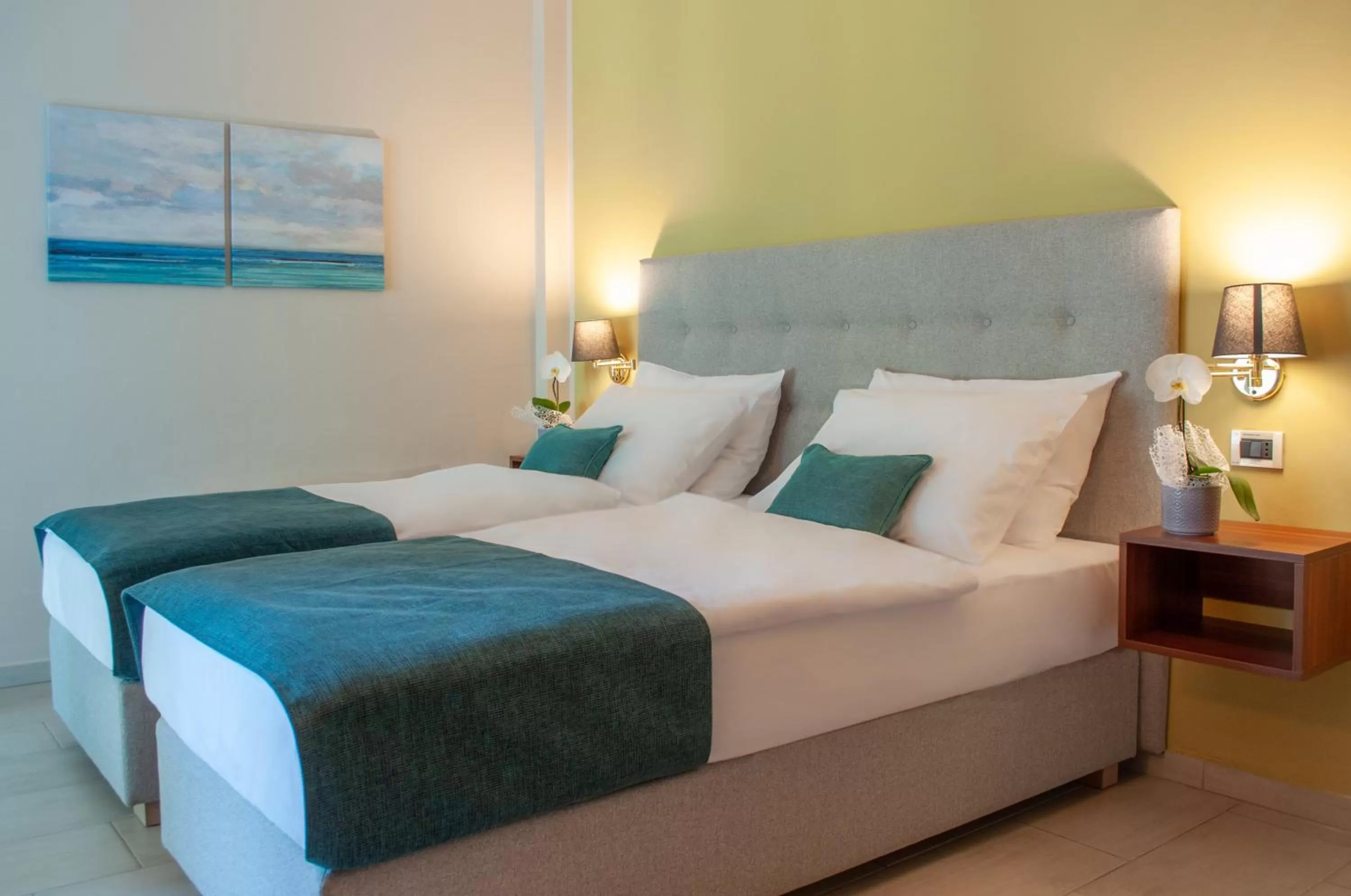 Bed in Belvedere Resort Hotels