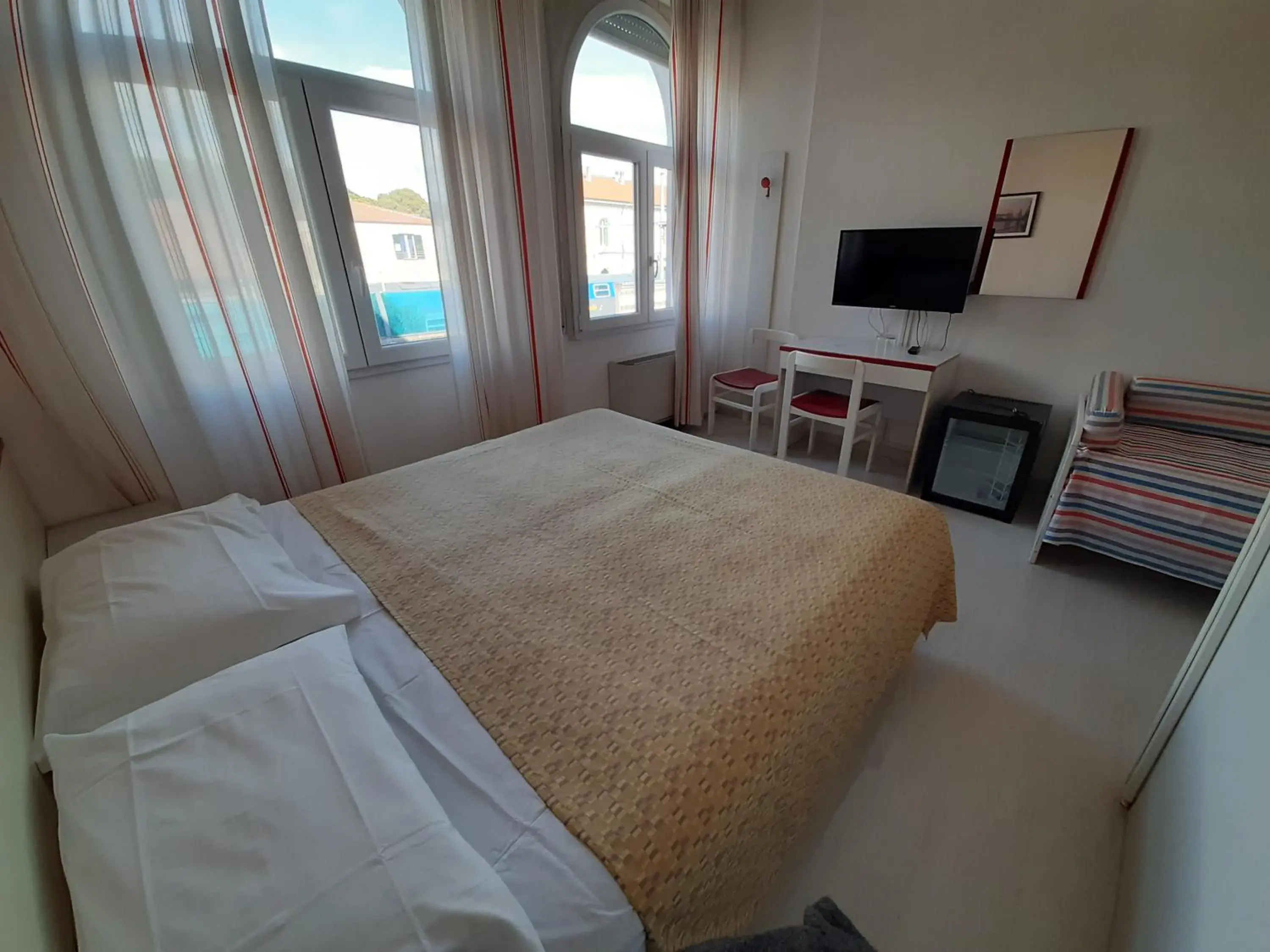 Bedroom, Bed in Elba Hotel