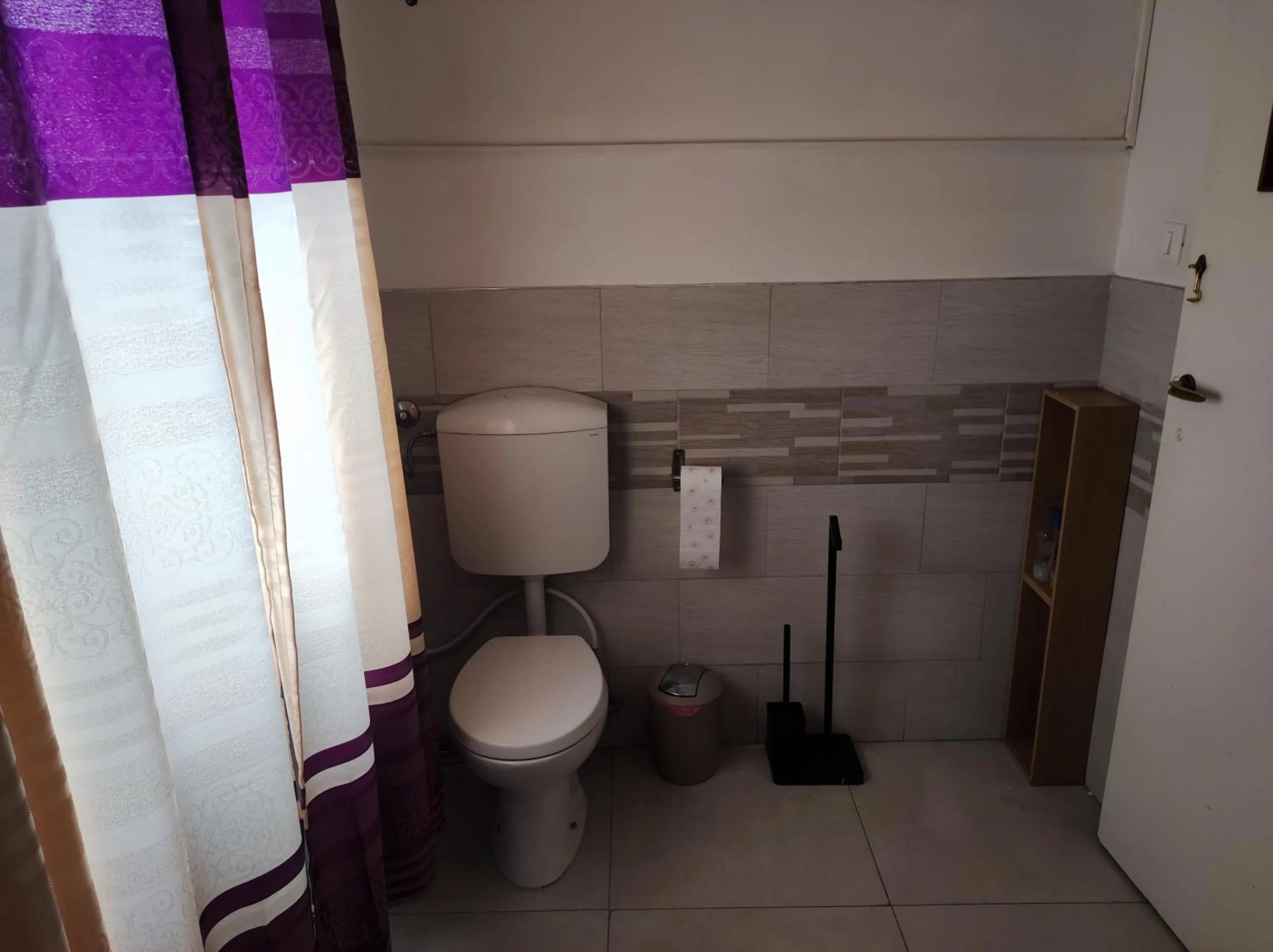 Shower in BB Stay Station