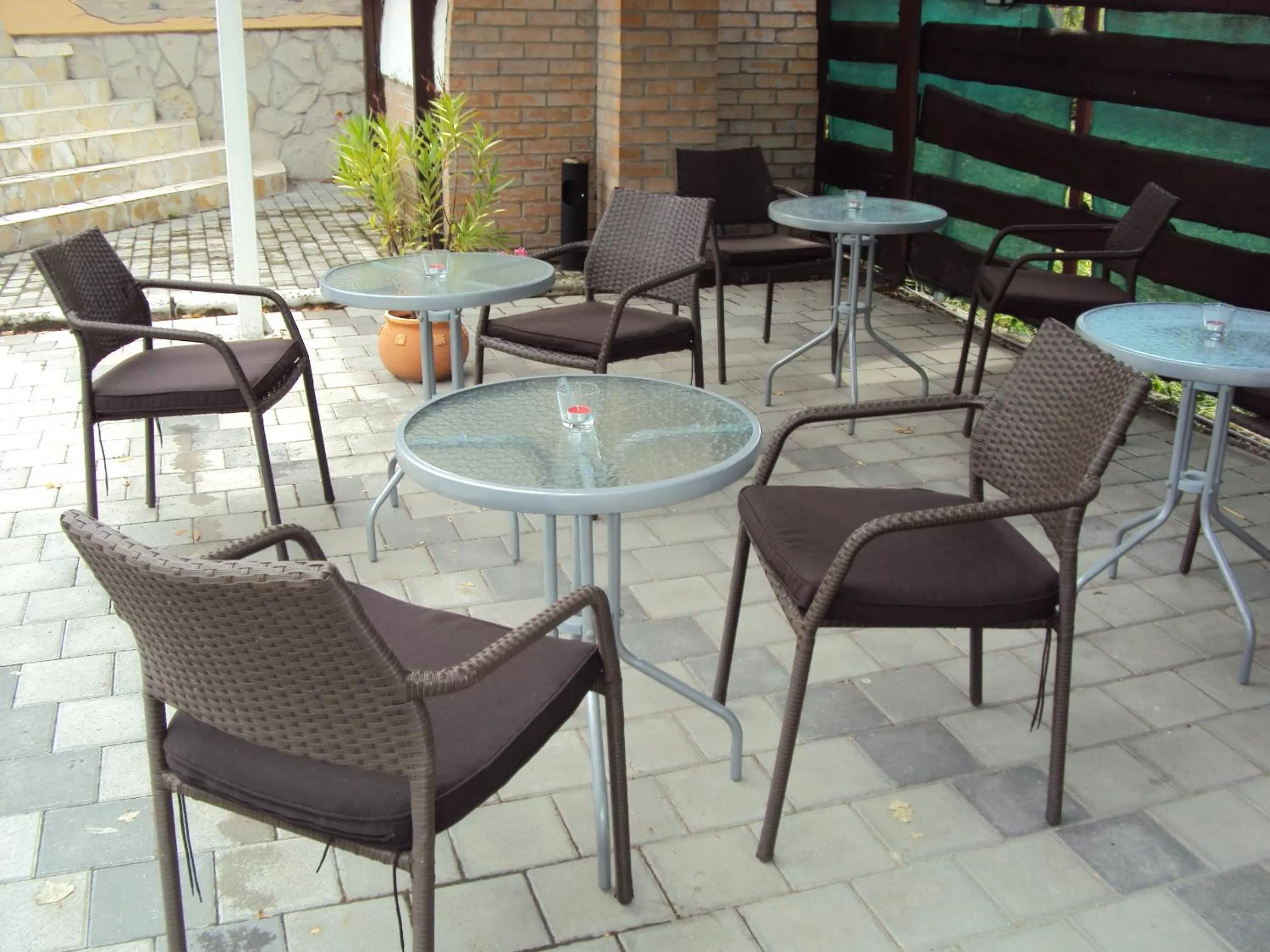 Garden in Lila Akác Vendégház Esztergom